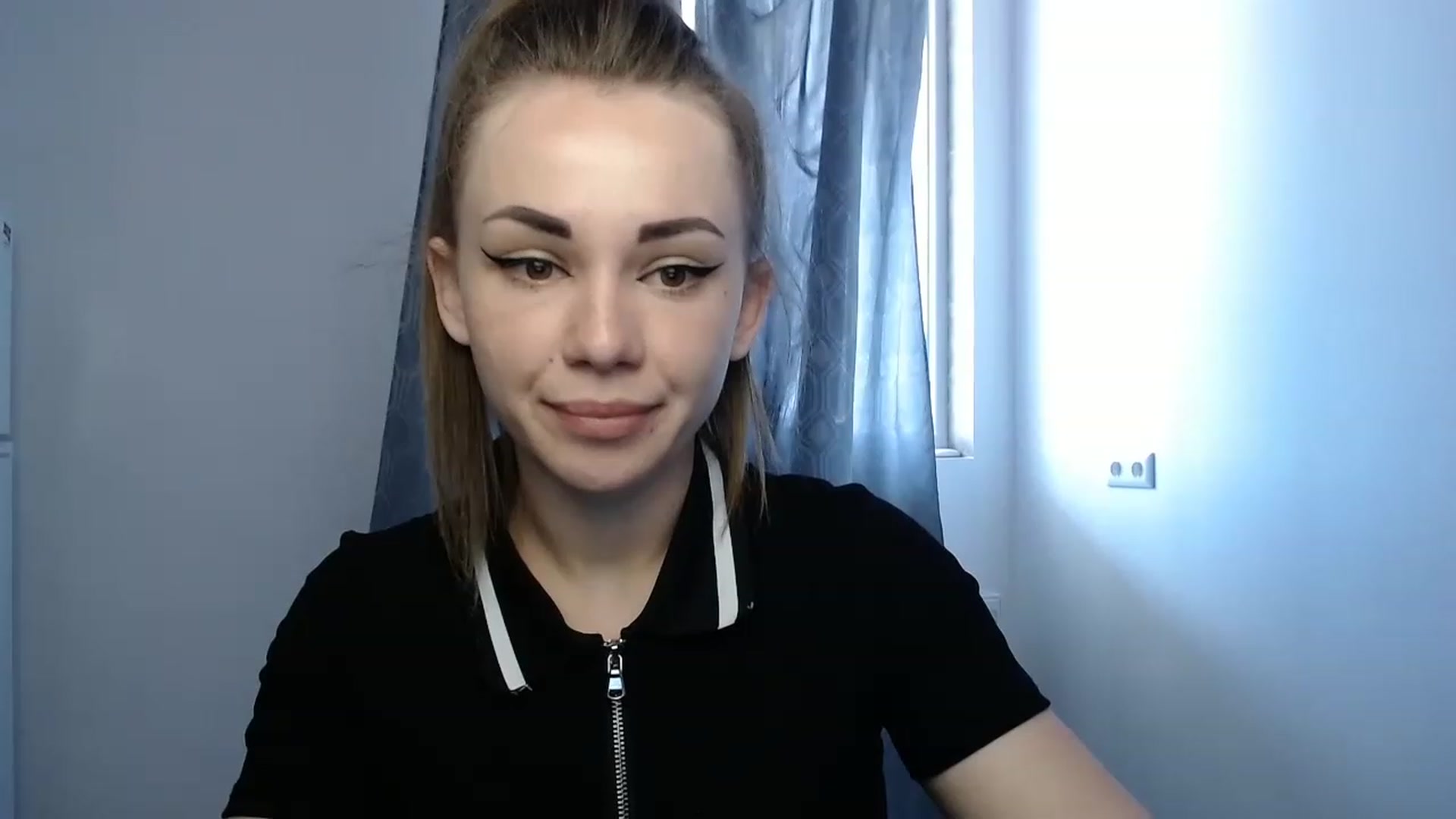 Gallery image thumbnail from VeryHotOne's myfreecams stream on, 05/21/2023, 10:19 image 16 of 20