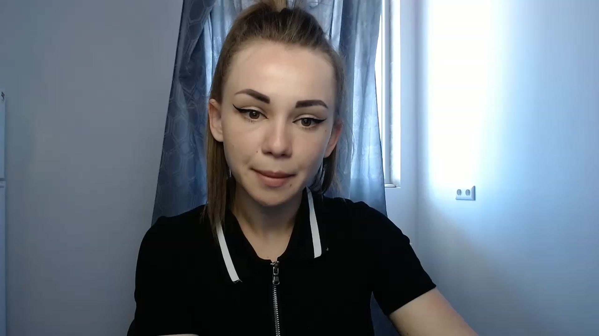 Gallery image thumbnail from VeryHotOne's myfreecams stream on, 05/21/2023, 10:19 image 19 of 20