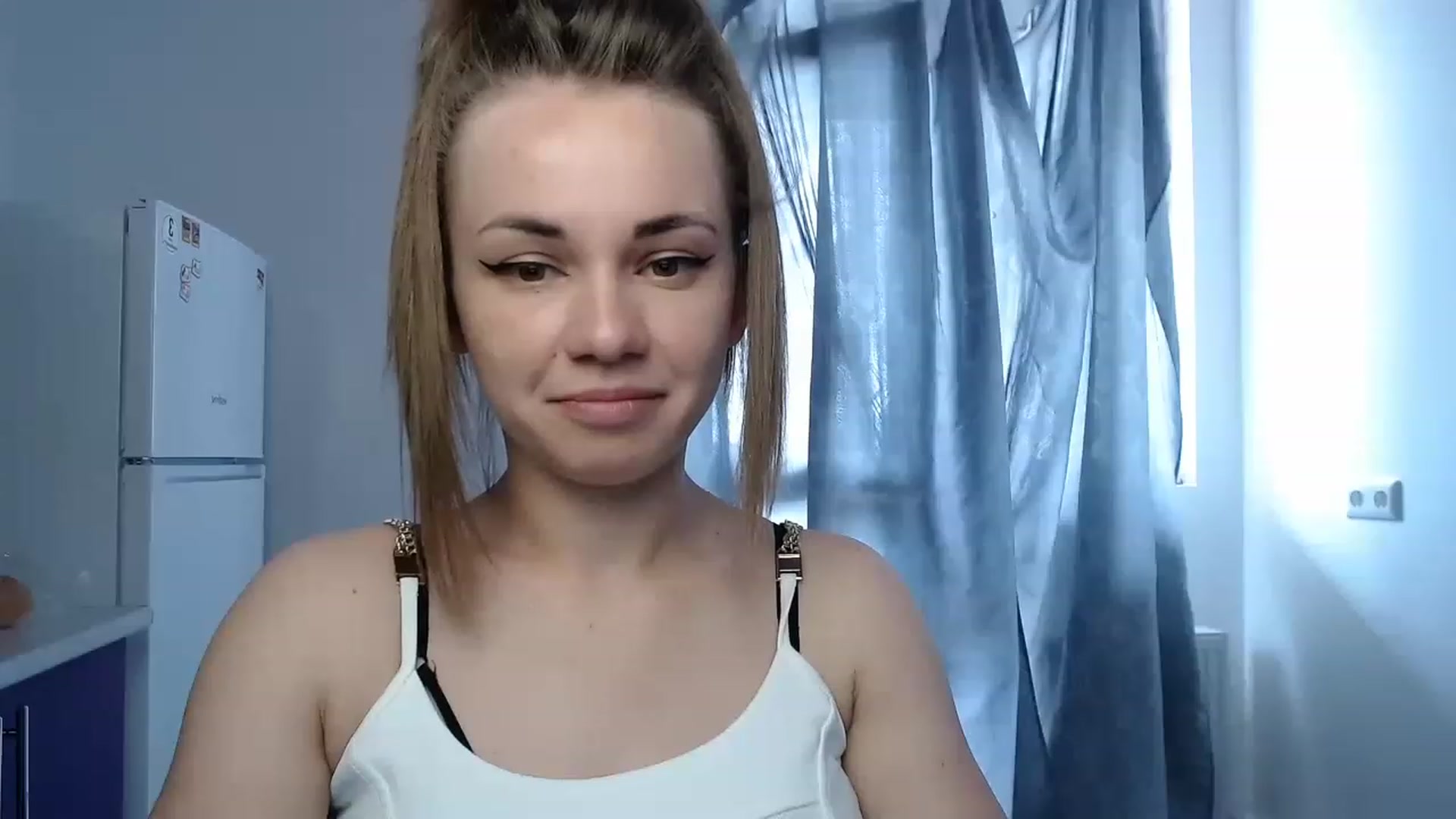 Gallery image thumbnail from VeryHotOne's myfreecams stream on, 05/26/2023, 13:45 image 17 of 20
