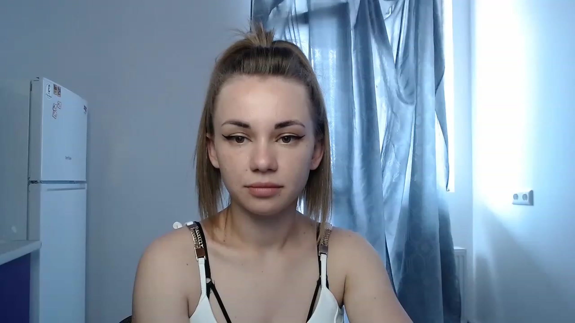 Gallery image thumbnail from VeryHotOne's myfreecams stream on, 05/26/2023, 13:45 image 1 of 20