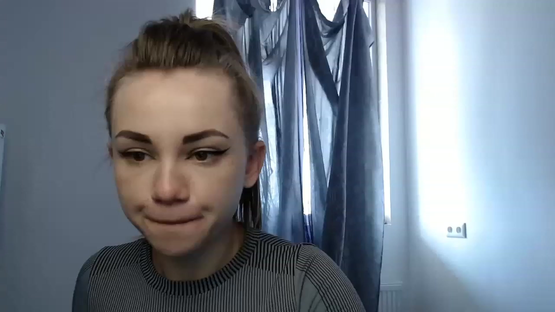 Gallery image thumbnail from VeryHotOne's myfreecams stream on, 05/30/2023, 10:06 image 15 of 20
