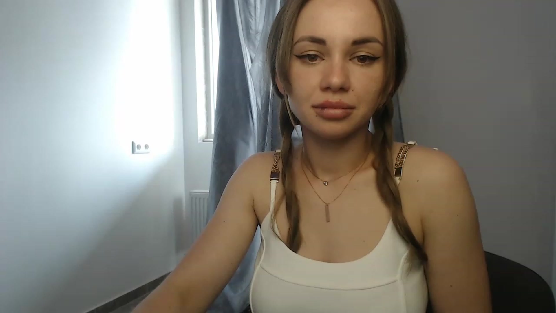 Gallery image thumbnail from VeryHotOne's myfreecams stream on, 06/03/2023, 12:08 image 13 of 20