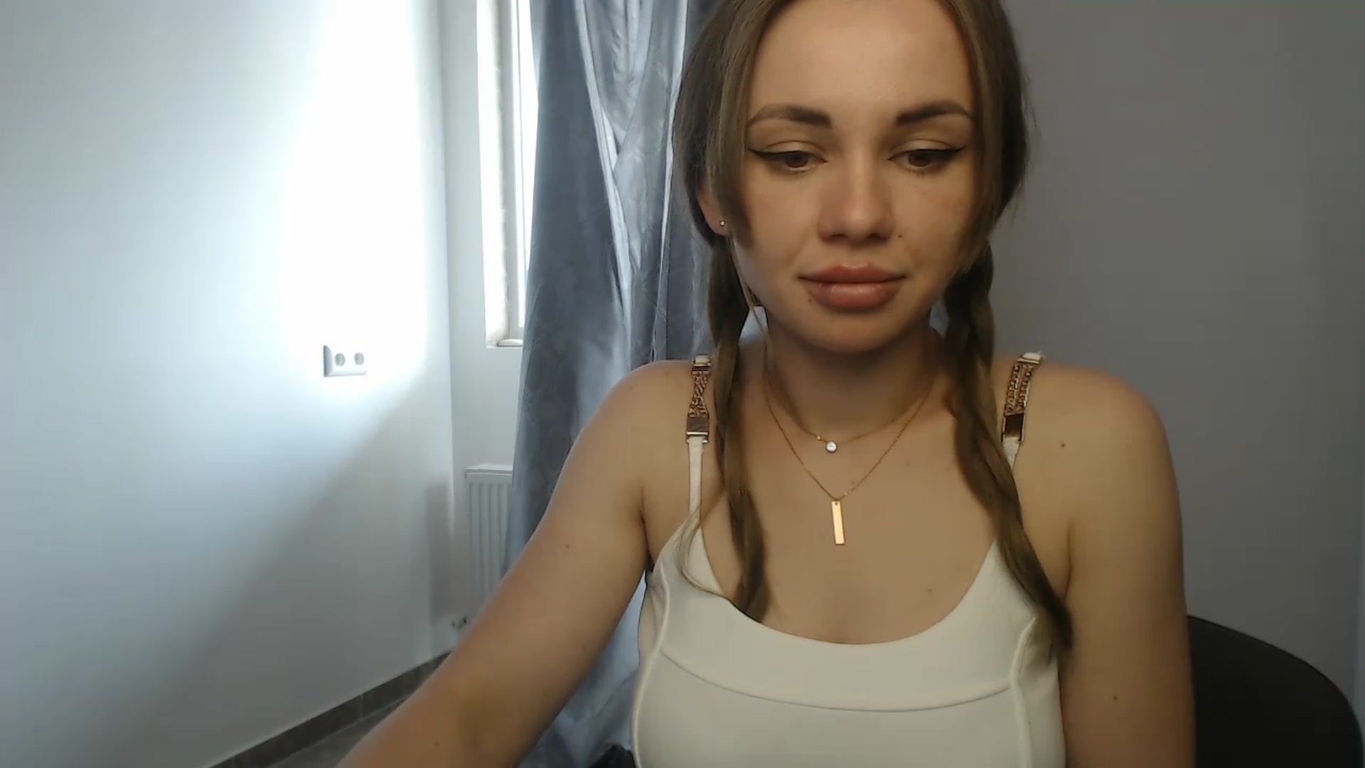 Gallery image thumbnail from VeryHotOne's myfreecams stream on, 06/03/2023, 12:08 image 14 of 20