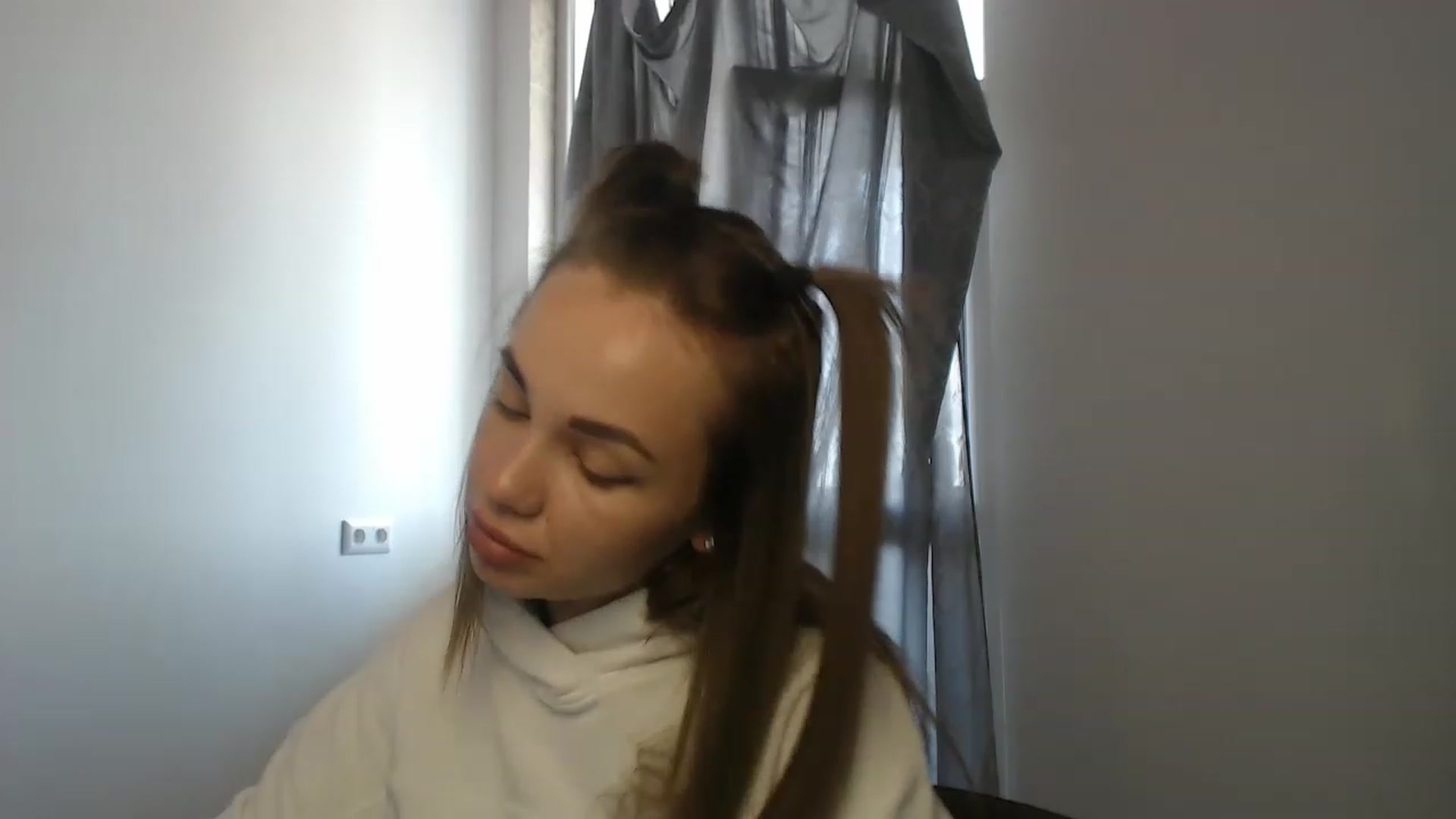 Gallery image thumbnail from VeryHotOne's myfreecams stream on, 06/06/2023, 10:37 image 3 of 20