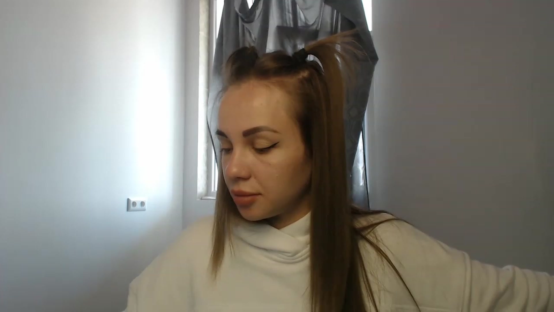 Gallery image thumbnail from VeryHotOne's myfreecams stream on, 06/06/2023, 10:37 image 12 of 20