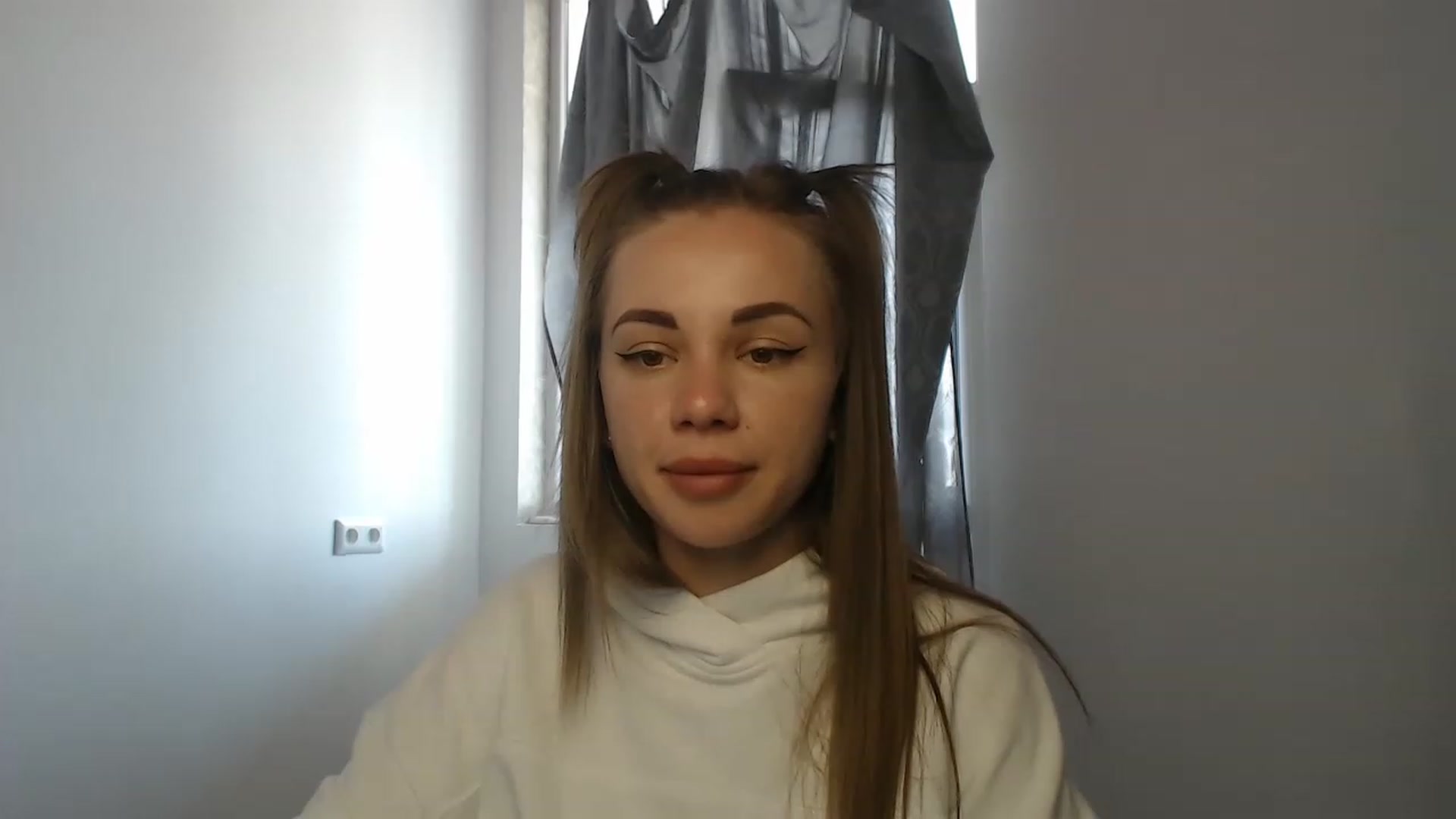 Gallery image thumbnail from VeryHotOne's myfreecams stream on, 06/06/2023, 10:37 image 14 of 20