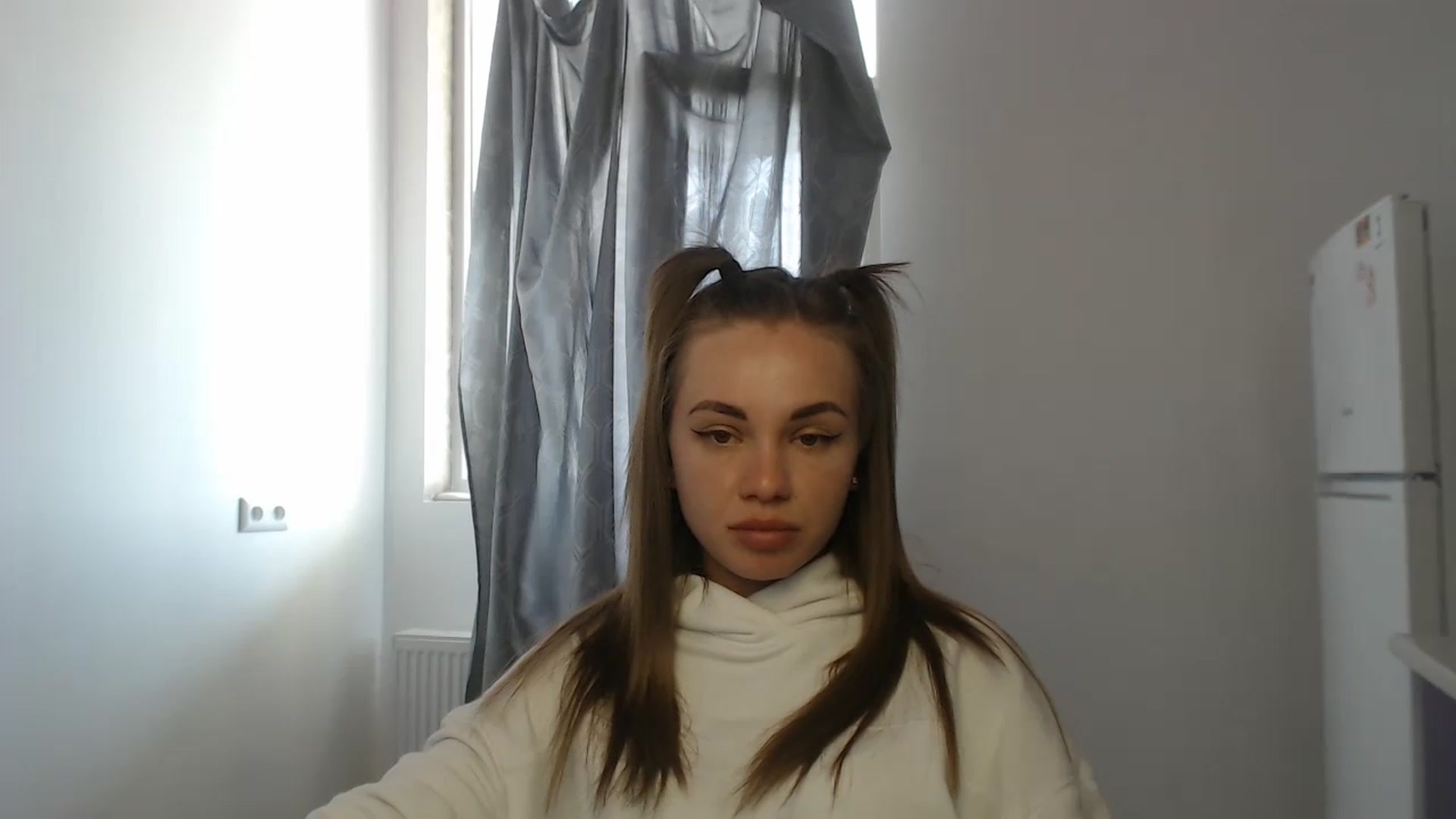 Gallery image thumbnail from VeryHotOne's myfreecams stream on, 06/06/2023, 12:36 image 6 of 20