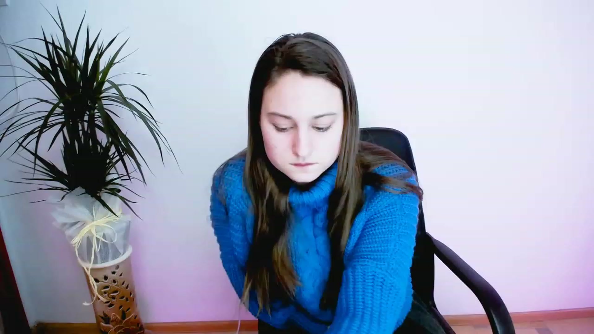 Gallery image thumbnail from Very_lovely's myfreecams stream on, 12/28/2023, 13:45 image 16 of 20