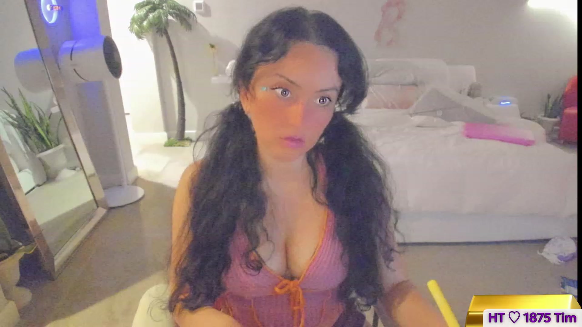 Gallery image thumbnail from Vesafine's myfreecams stream on, 07/20/2023, 08:50 image 2 of 20