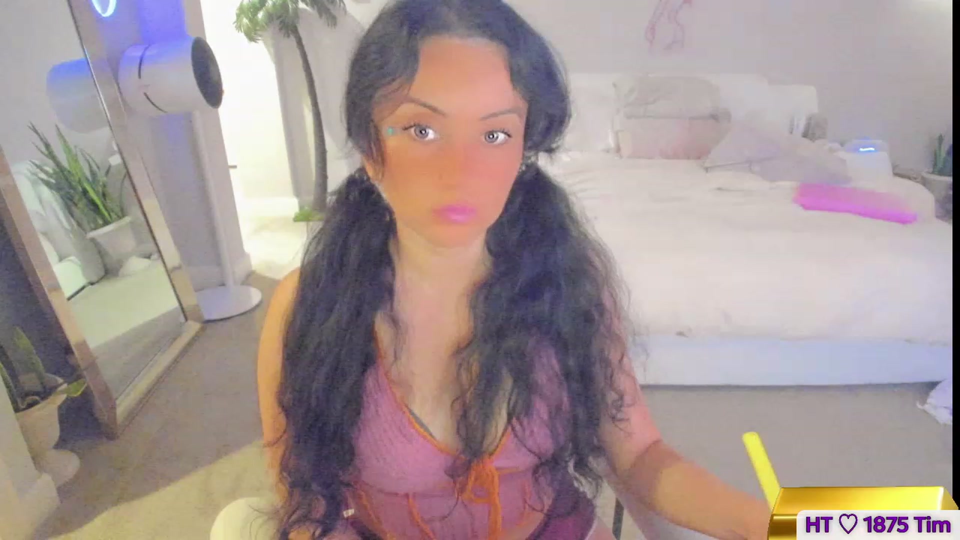 Gallery image thumbnail from Vesafine's myfreecams stream on, 07/20/2023, 08:50 image 19 of 20