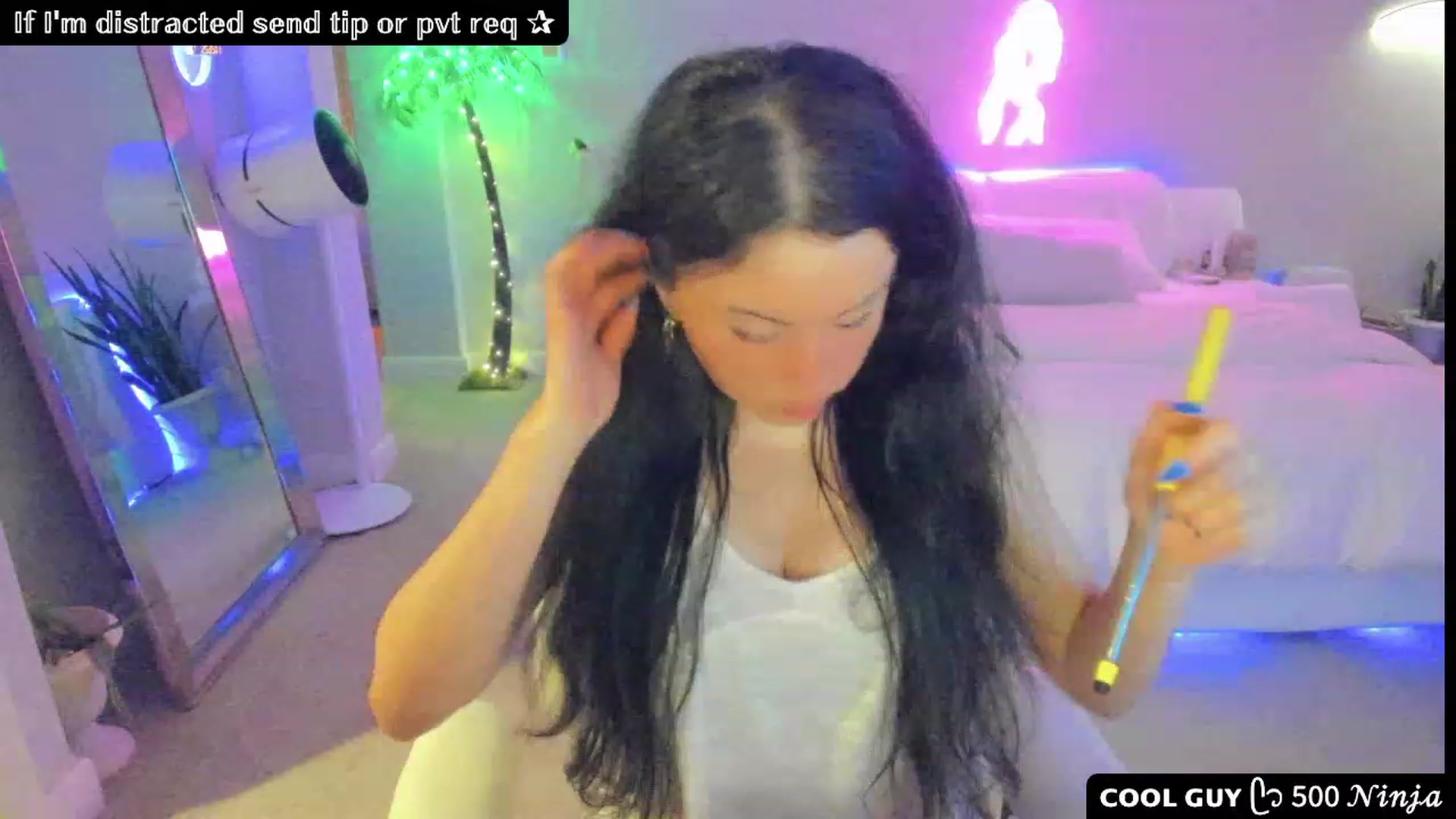 Gallery image thumbnail from Vesafine's myfreecams stream on, 07/26/2023, 07:37 image 2 of 20