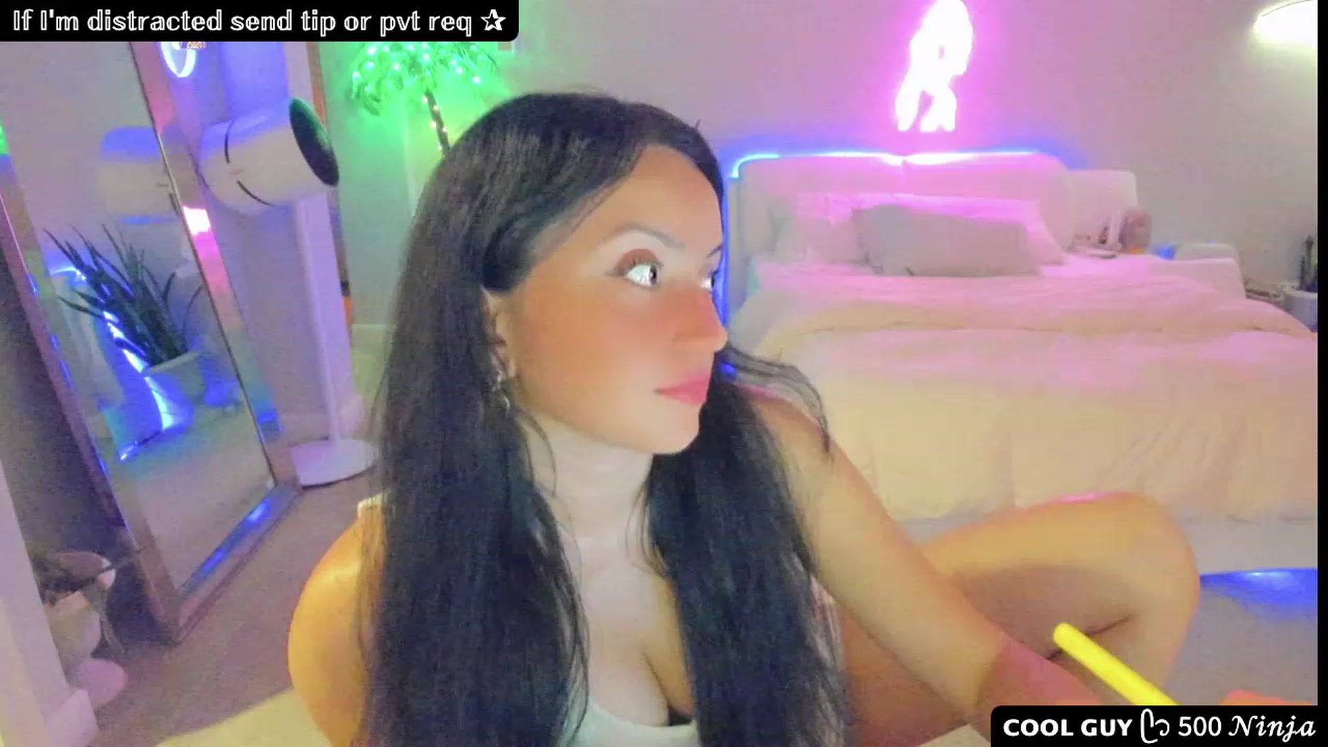 Gallery image thumbnail from Vesafine's myfreecams stream on, 07/26/2023, 07:37 image 12 of 20