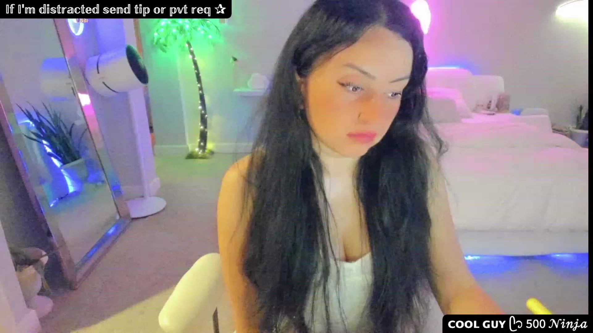 Gallery image thumbnail from Vesafine's myfreecams stream on, 07/26/2023, 07:37 image 10 of 20