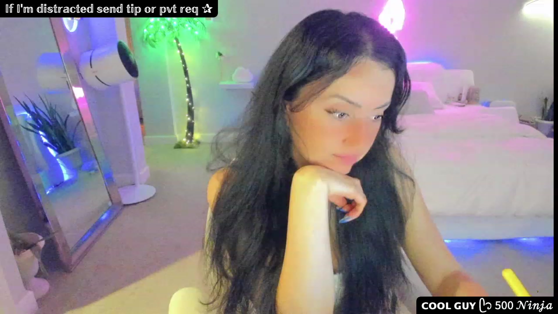 Gallery image thumbnail from Vesafine's myfreecams stream on, 07/26/2023, 08:16 image 14 of 20
