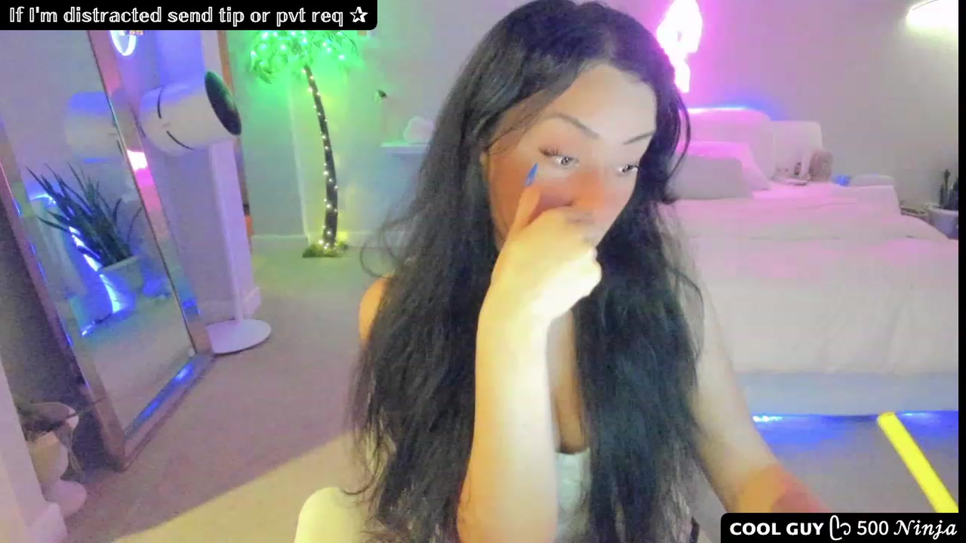 Gallery image thumbnail from Vesafine's myfreecams stream on, 07/26/2023, 08:16 image 7 of 20