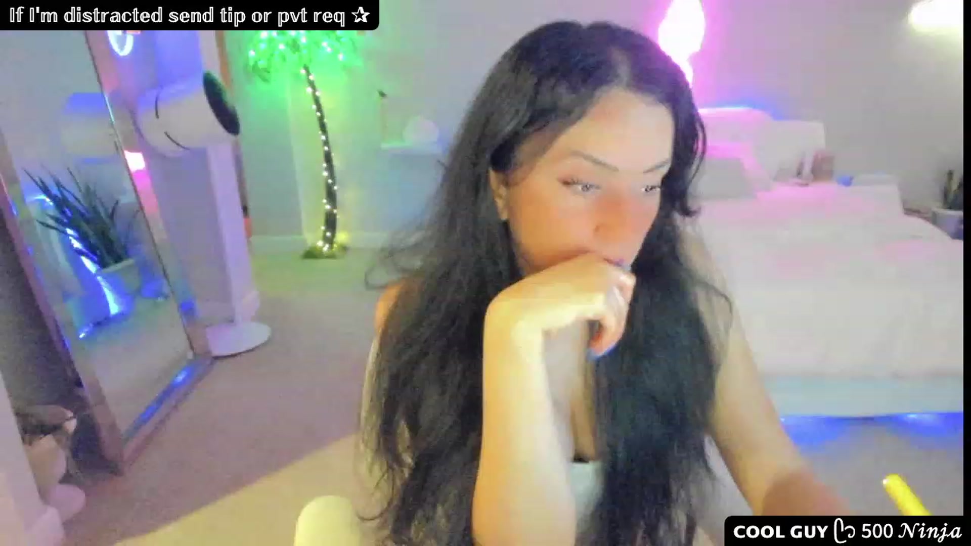 Gallery image thumbnail from Vesafine's myfreecams stream on, 07/26/2023, 08:16 image 13 of 20