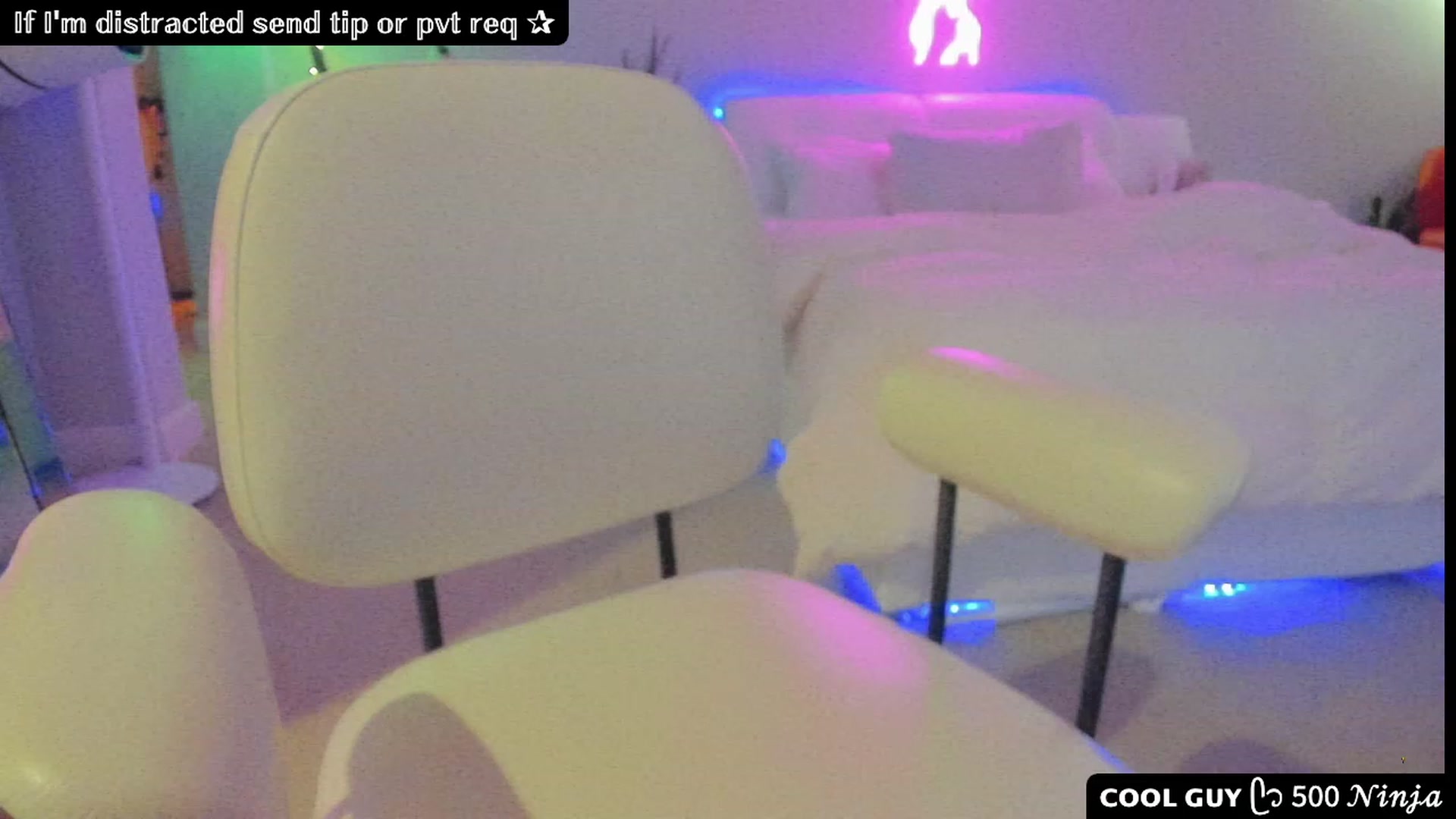 Gallery image thumbnail from Vesafine's myfreecams stream on, 07/27/2023, 08:22 image 2 of 20
