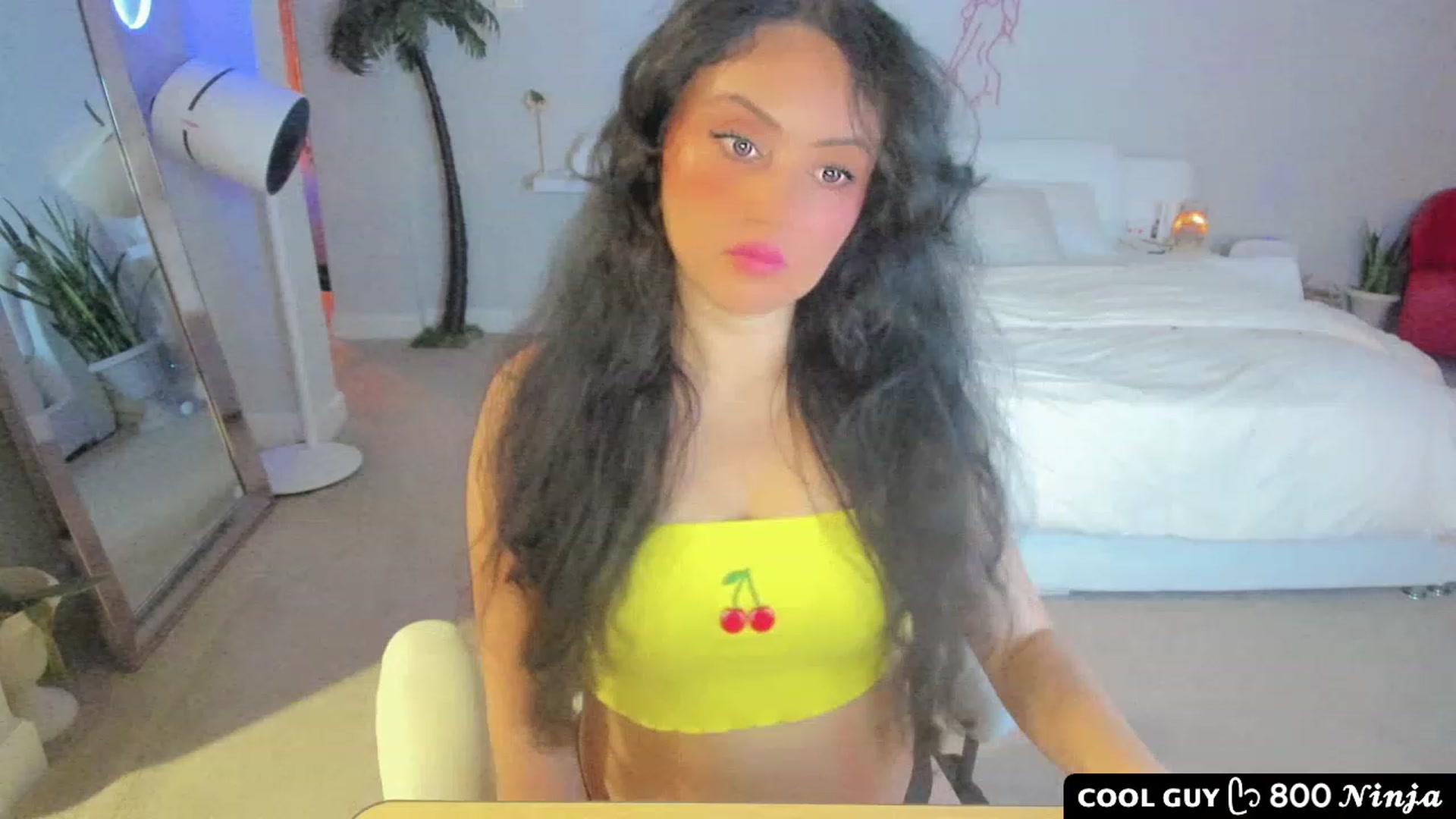 Gallery image thumbnail from Vesafine's myfreecams stream on, 07/30/2023, 11:34 image 17 of 20