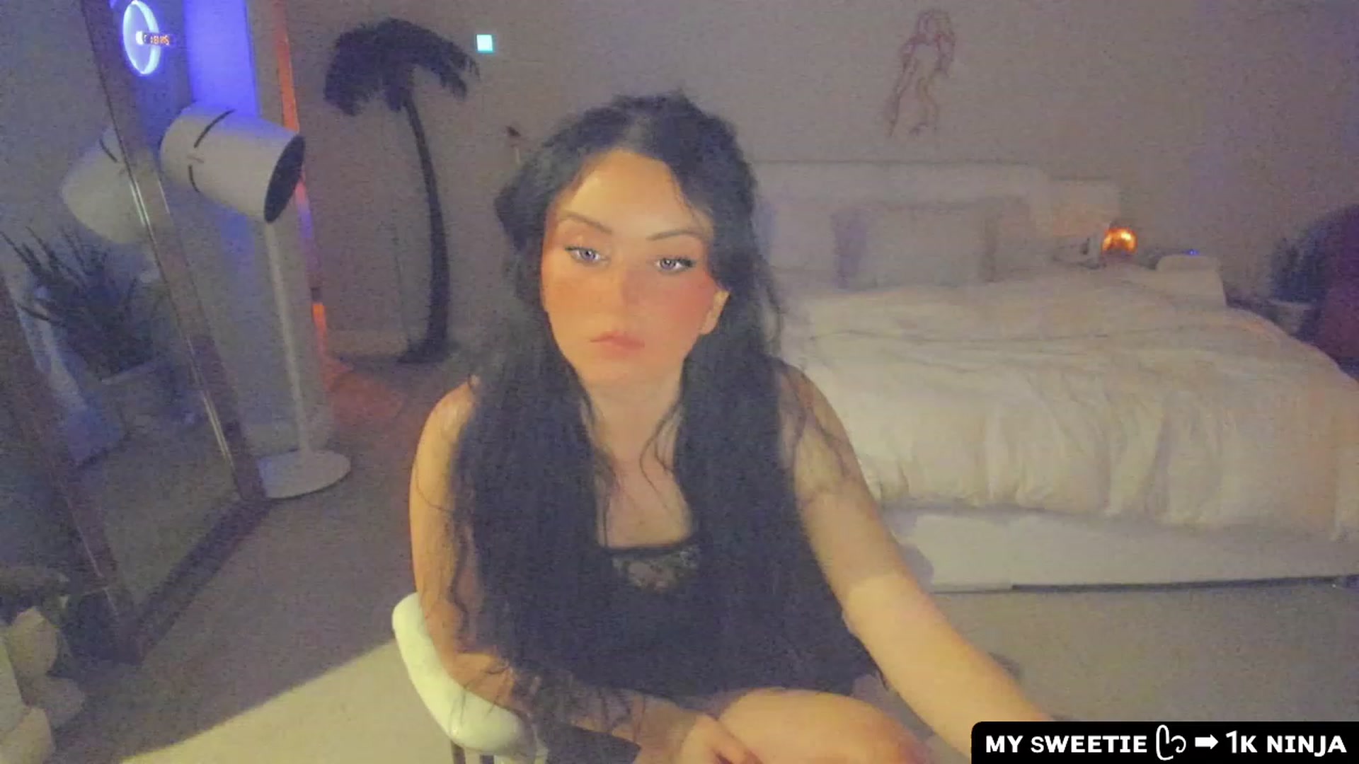 Gallery image thumbnail from Vesafine's myfreecams stream on, 07/31/2023, 10:03 image 13 of 20