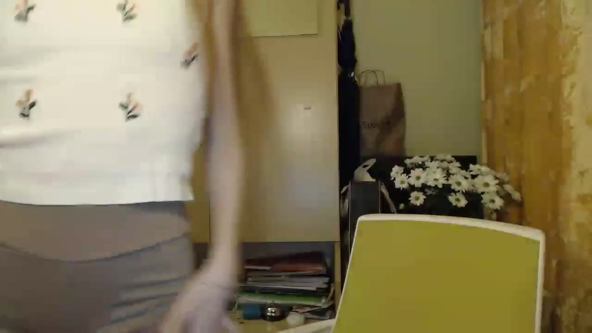 Gallery image thumbnail from Vesnyshka's myfreecams stream on, 01/31/2023, 17:18 image 10 of 20