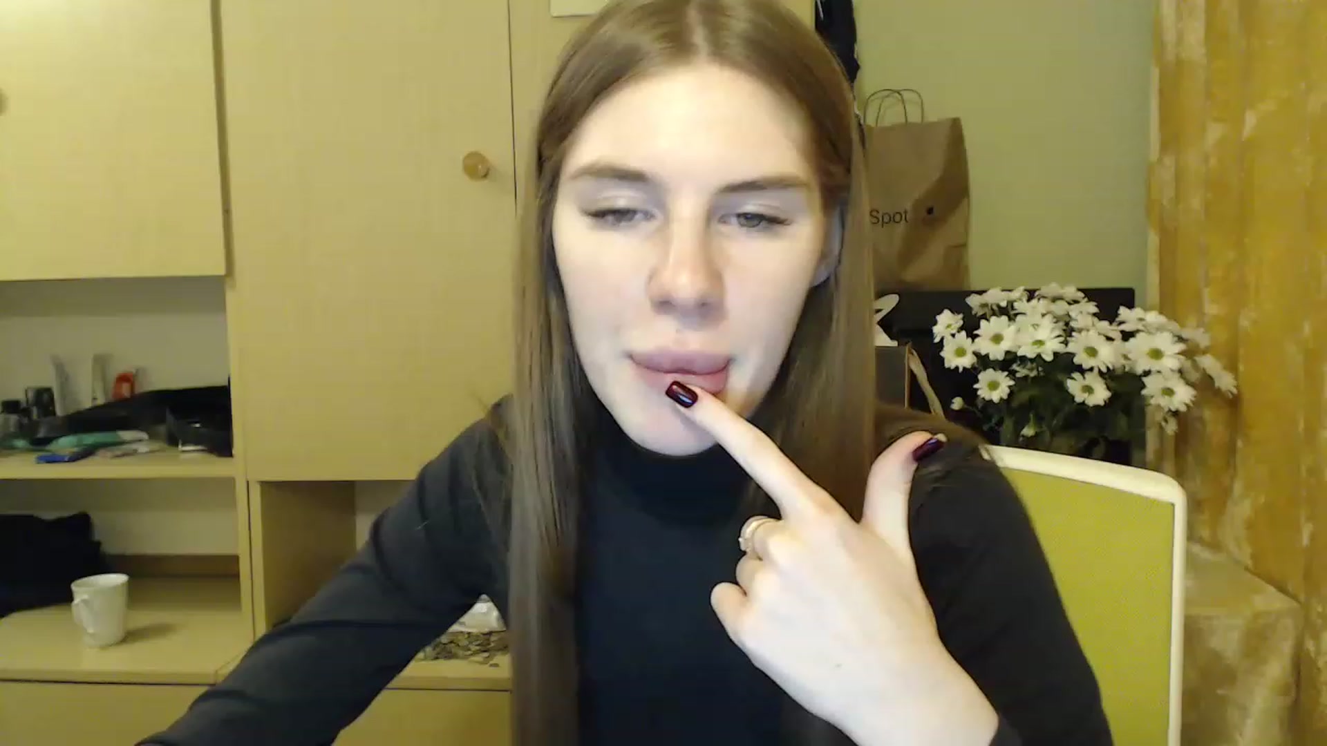 Gallery image thumbnail from Vesnyshka's myfreecams stream on, 01/31/2023, 19:59 image 20 of 20