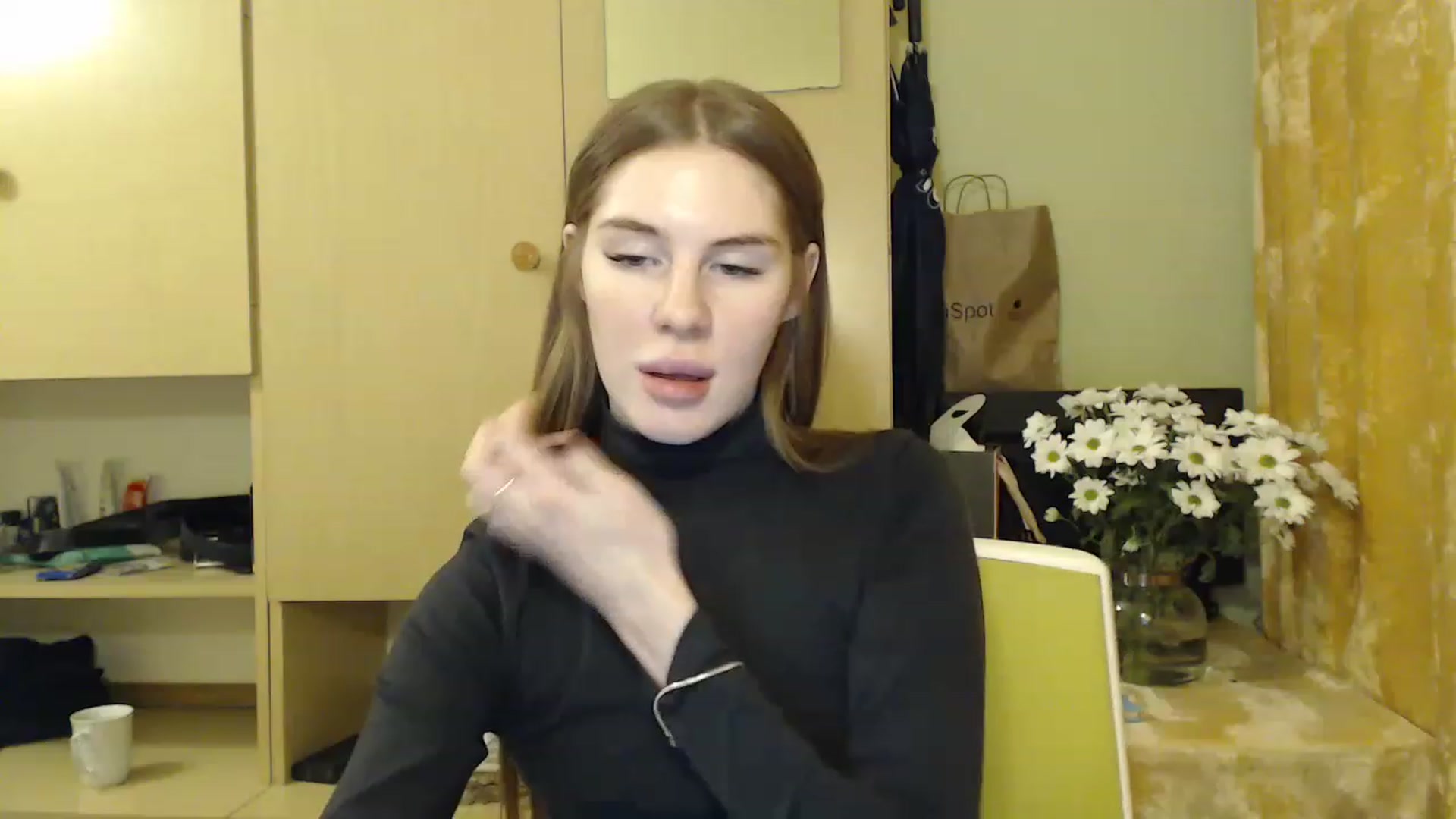 Gallery image thumbnail from Vesnyshka's myfreecams stream on, 01/31/2023, 19:59 image 2 of 20