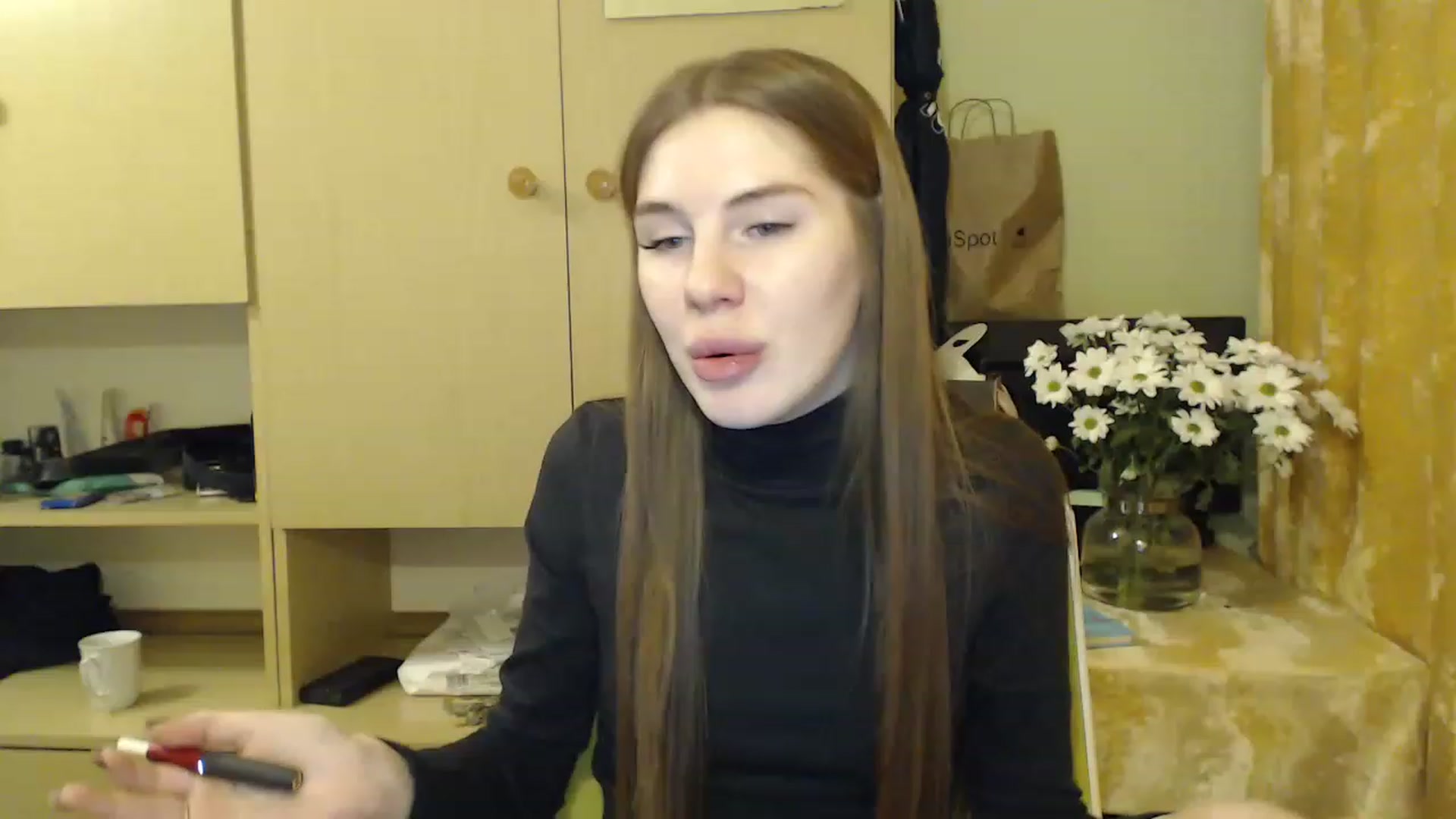 Gallery image thumbnail from Vesnyshka's myfreecams stream on, 01/31/2023, 19:59 image 13 of 20