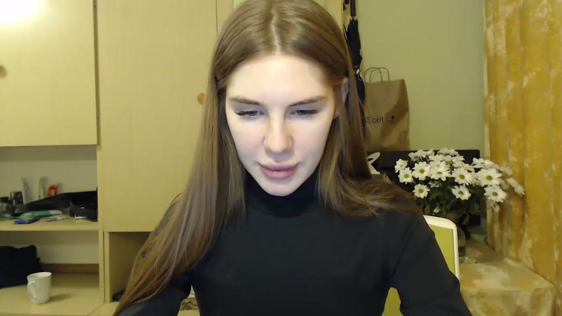 Gallery image thumbnail from Vesnyshka's myfreecams stream on, 01/31/2023, 19:59 image 3 of 20