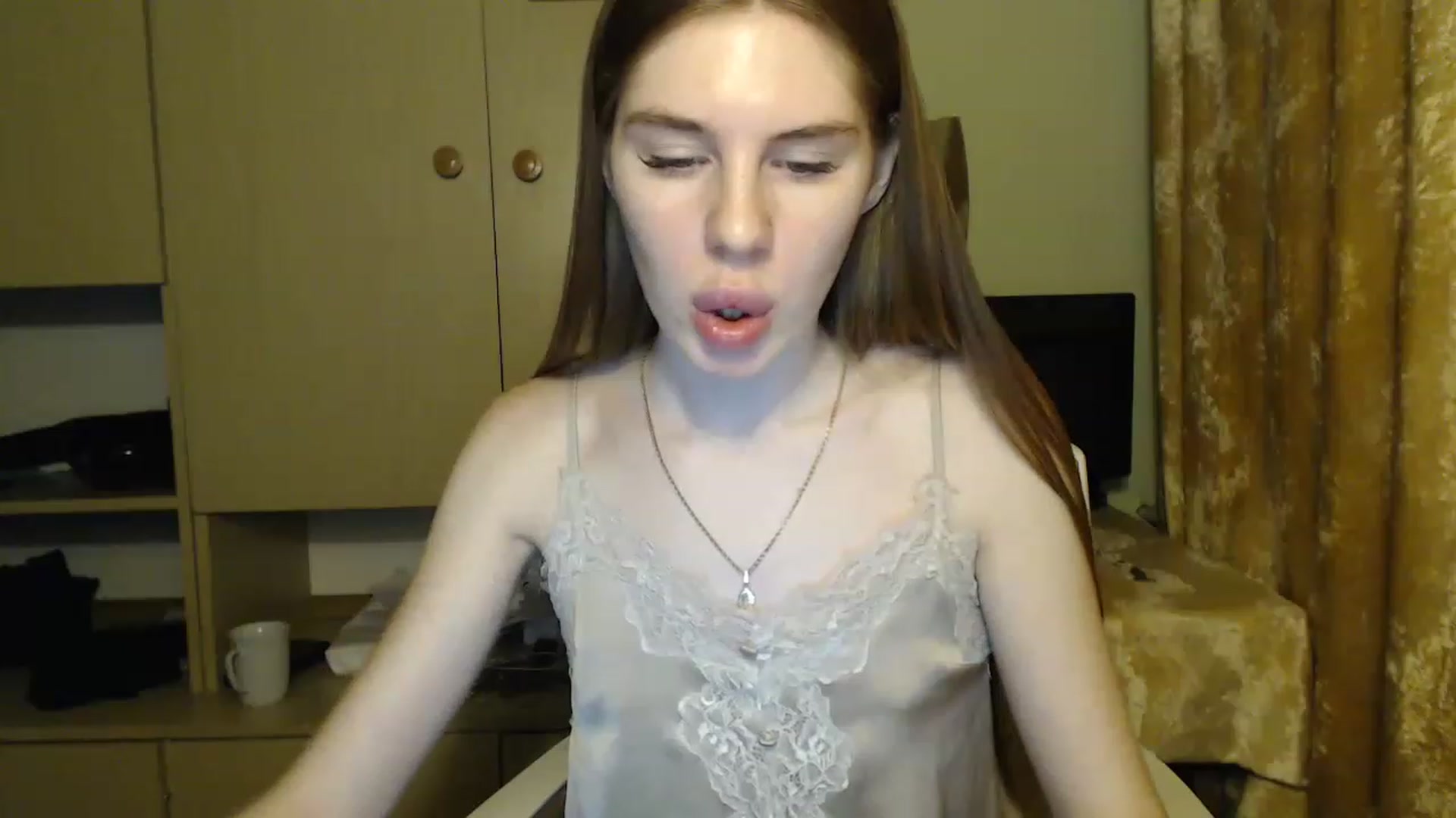 Gallery image thumbnail from Vesnyshka's myfreecams stream on, 02/03/2023, 17:40 image 18 of 20