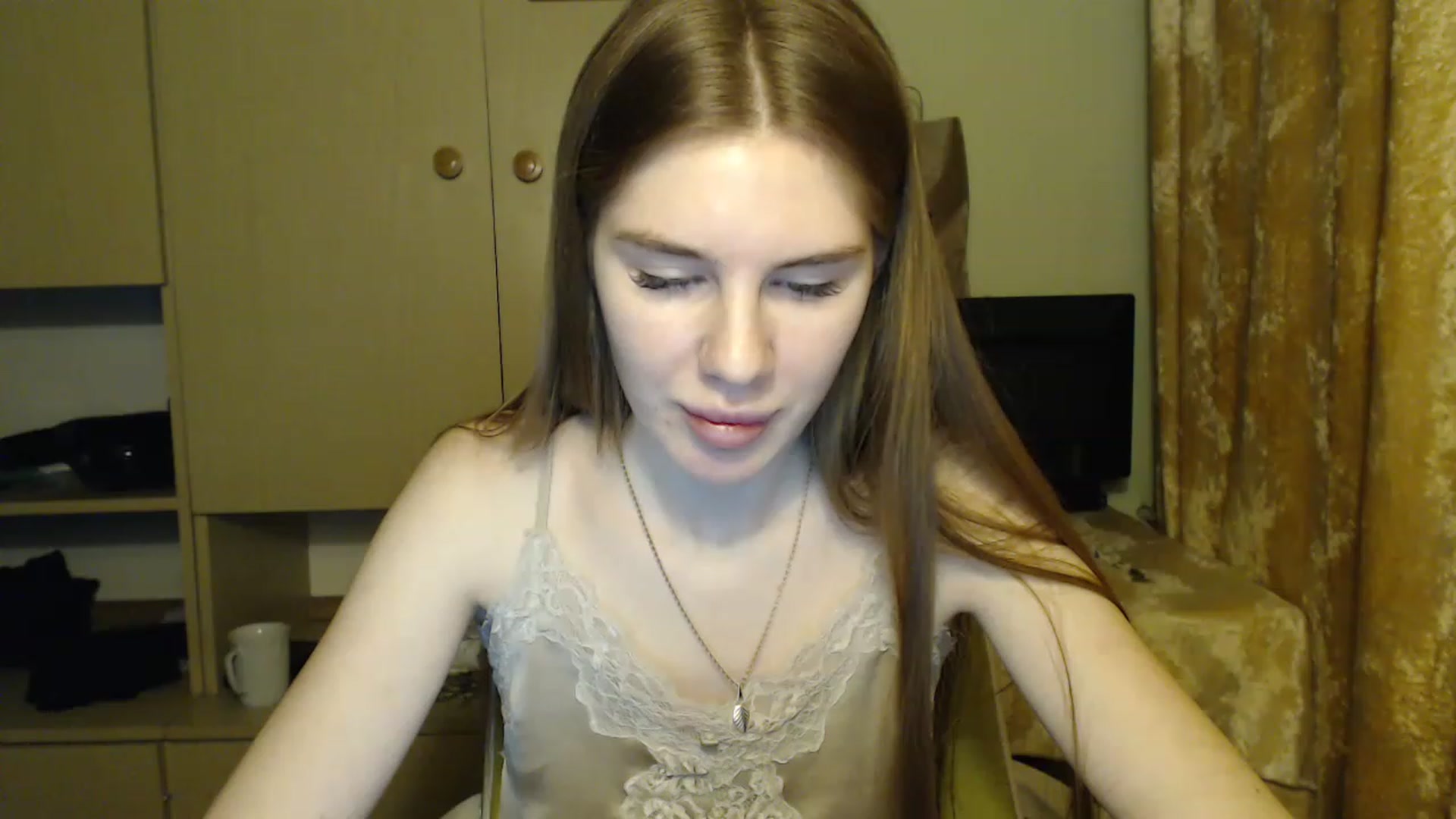 Gallery image thumbnail from Vesnyshka's myfreecams stream on, 02/03/2023, 17:40 image 2 of 20