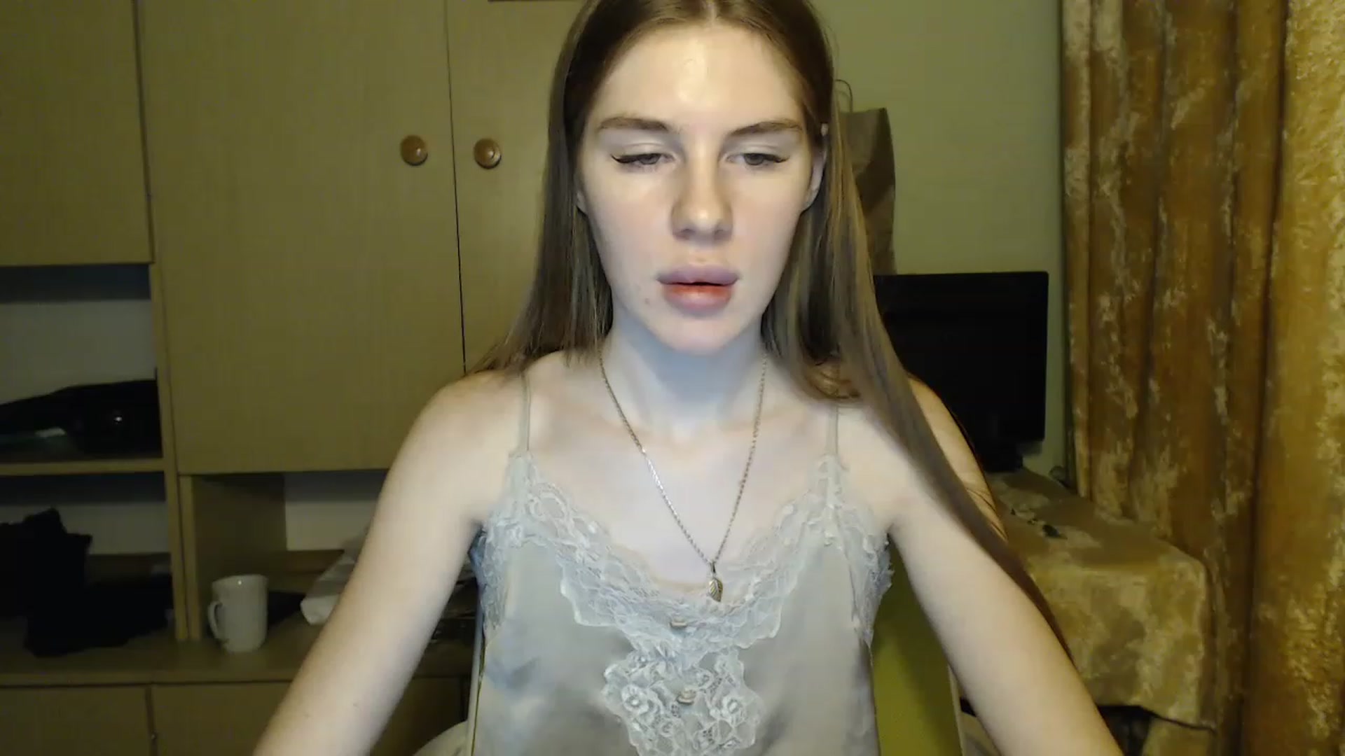 Gallery image thumbnail from Vesnyshka's myfreecams stream on, 02/03/2023, 17:40 image 1 of 20