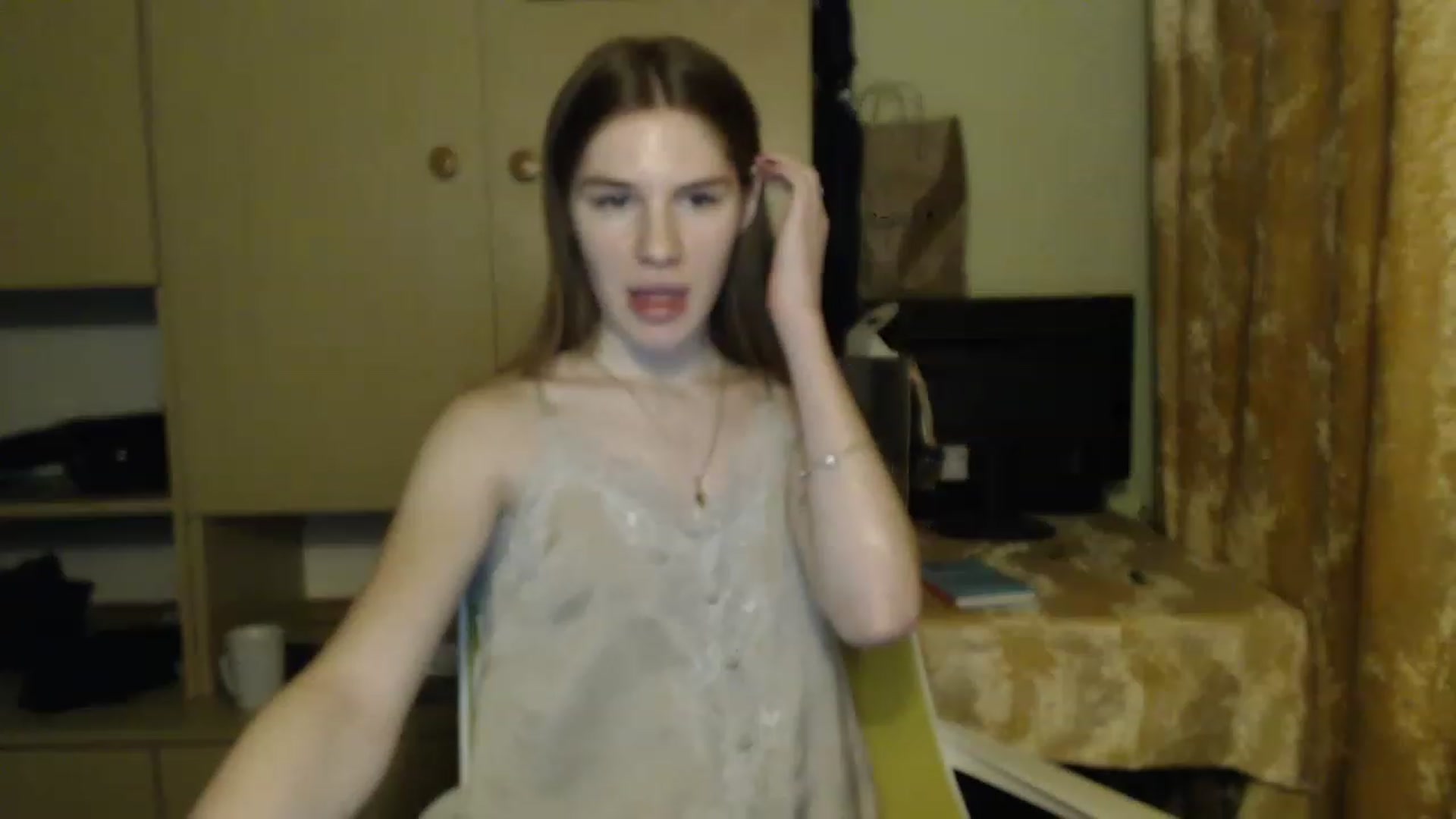 Gallery image thumbnail from Vesnyshka's myfreecams stream on, 02/03/2023, 17:40 image 3 of 20