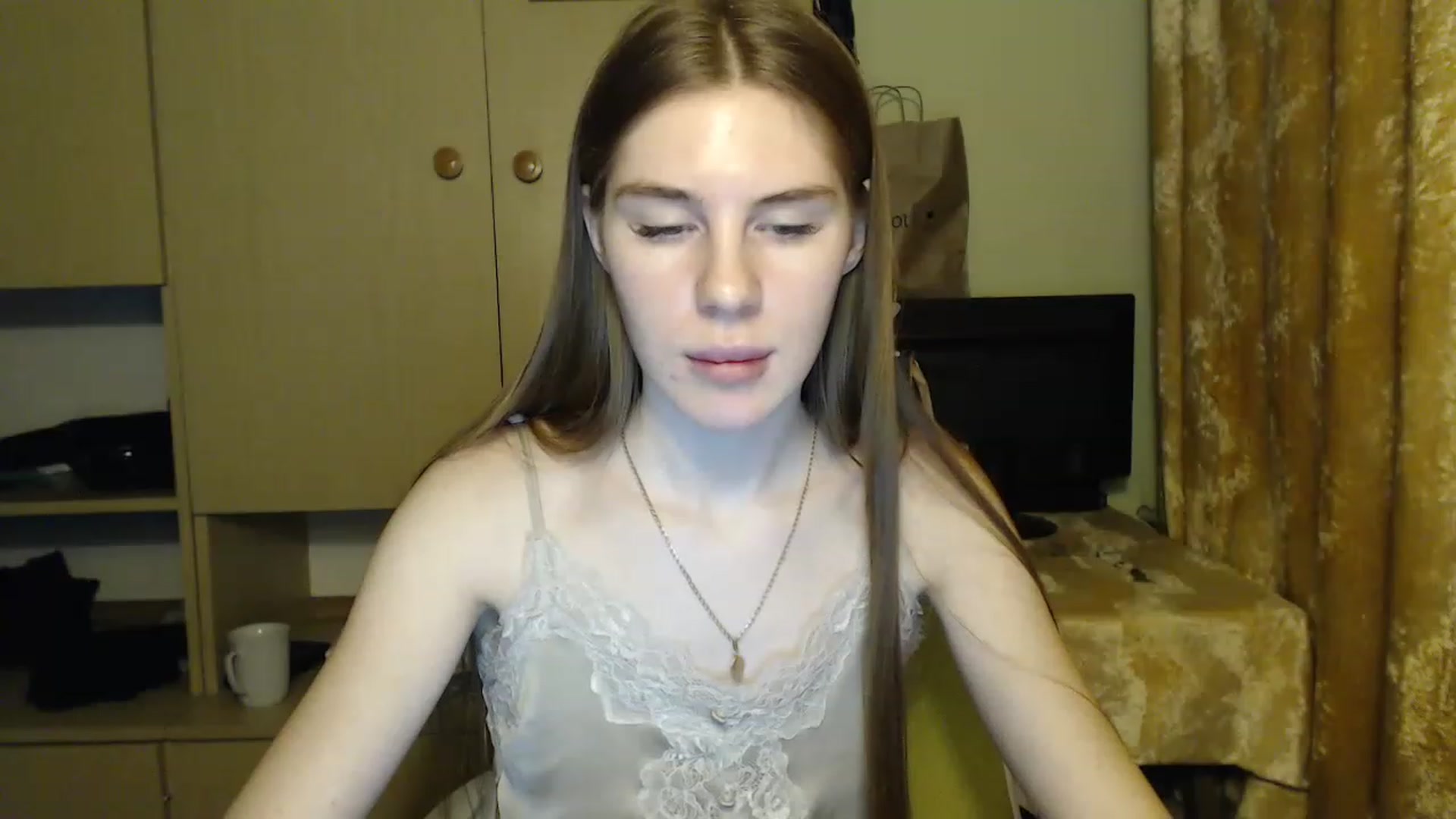 Gallery image thumbnail from Vesnyshka's myfreecams stream on, 02/03/2023, 17:40 image 14 of 20