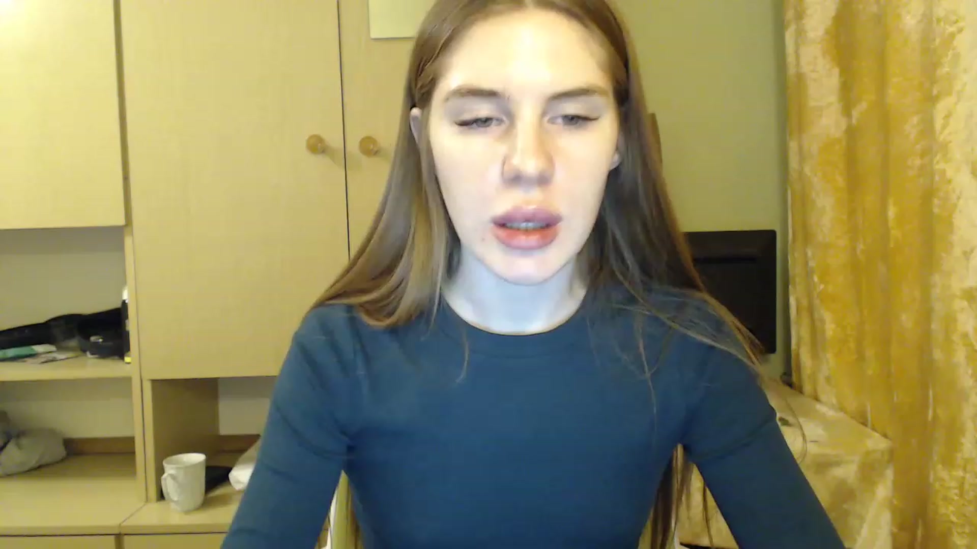 Gallery image thumbnail from Vesnyshka's myfreecams stream on, 02/05/2023, 17:44 image 8 of 20