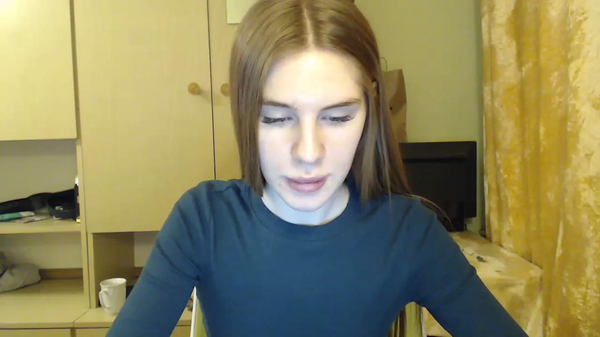Gallery image thumbnail from Vesnyshka's myfreecams stream on, 02/05/2023, 17:44 image 11 of 20