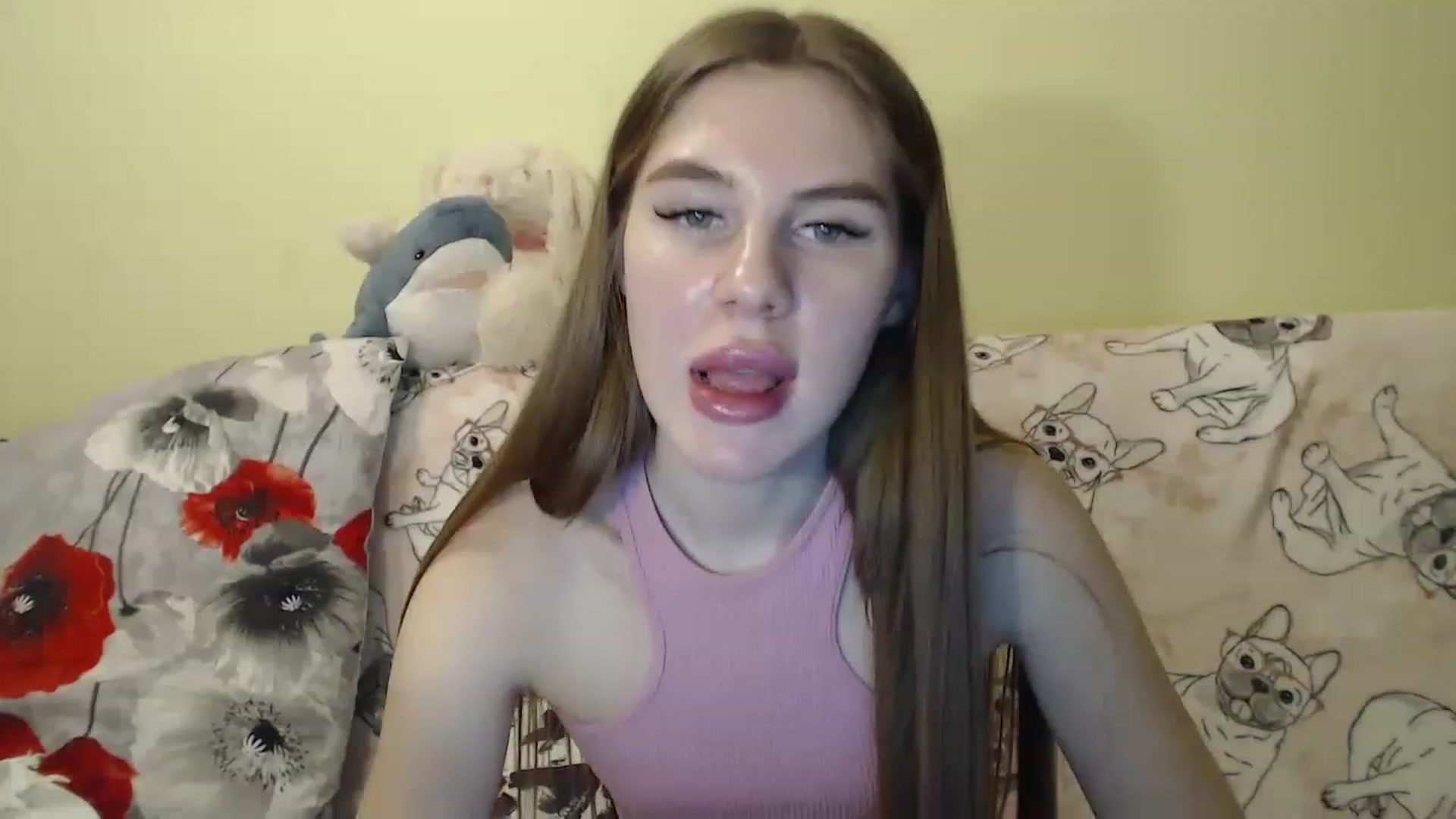 Gallery image thumbnail from Vesnyshka's myfreecams stream on, 02/15/2023, 19:40 image 10 of 20