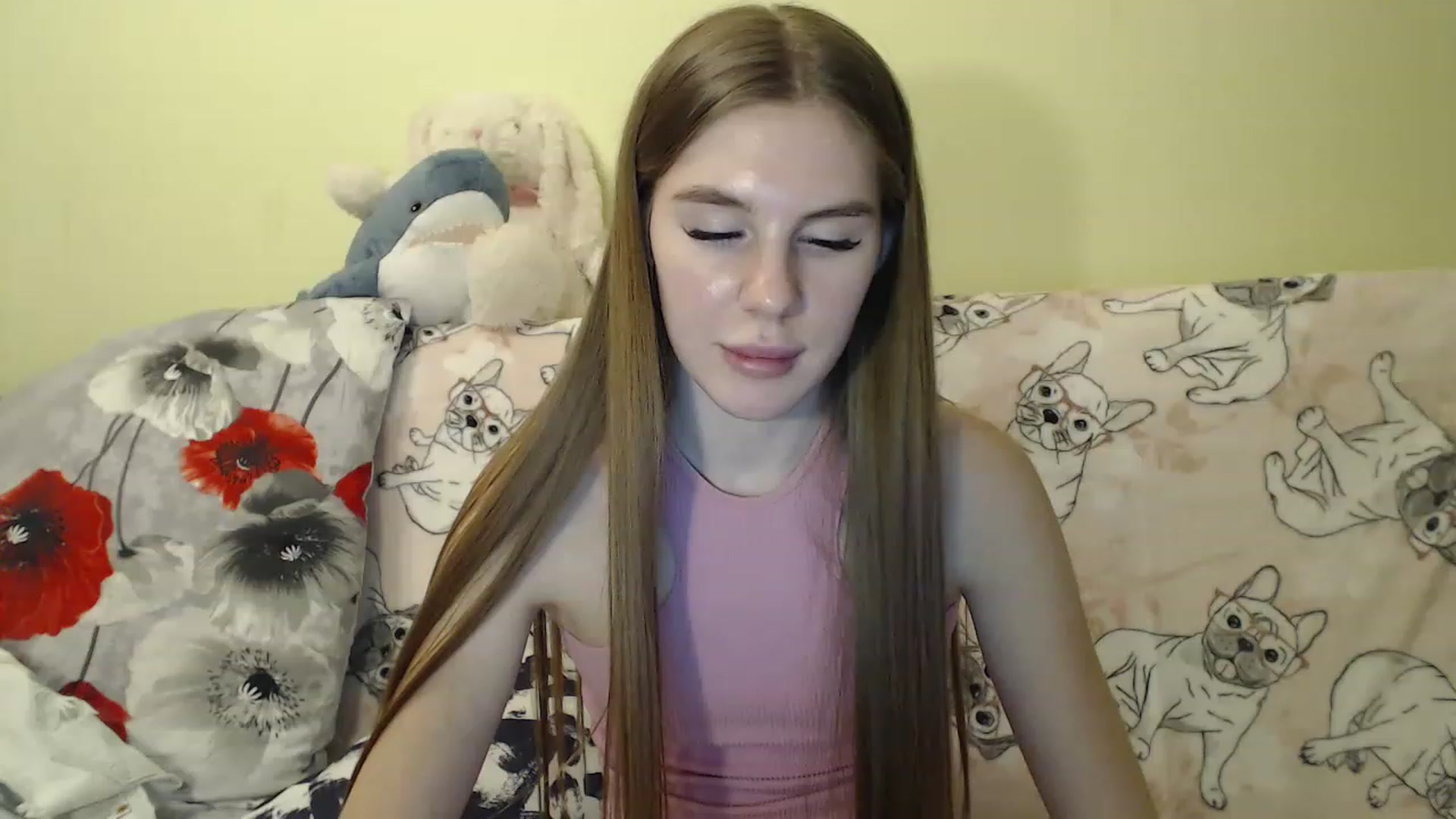 Gallery image thumbnail from Vesnyshka's myfreecams stream on, 02/15/2023, 19:40 image 7 of 20