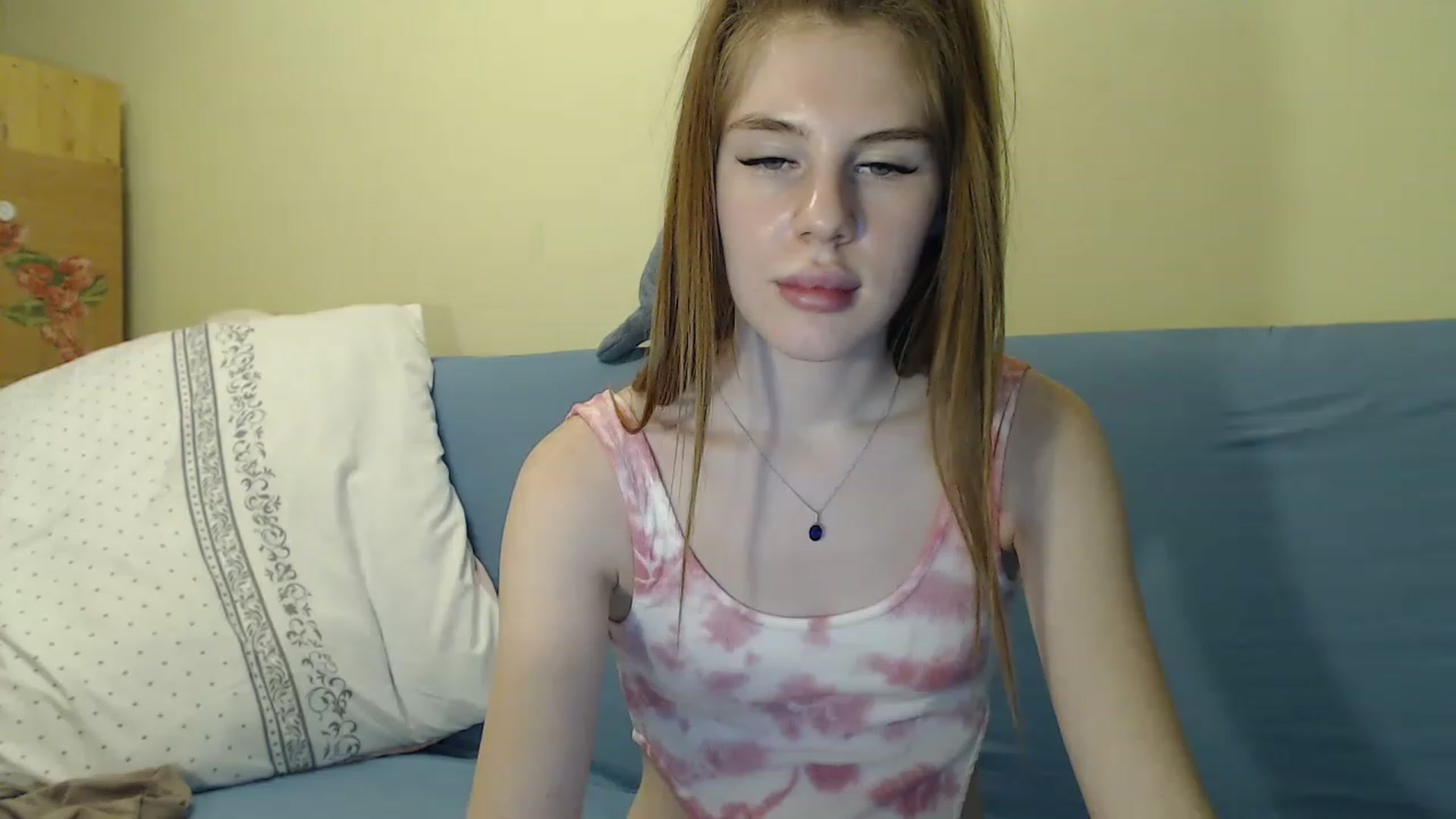 Gallery image thumbnail from Vesnyshka's myfreecams stream on, 02/17/2023, 19:59 image 8 of 20