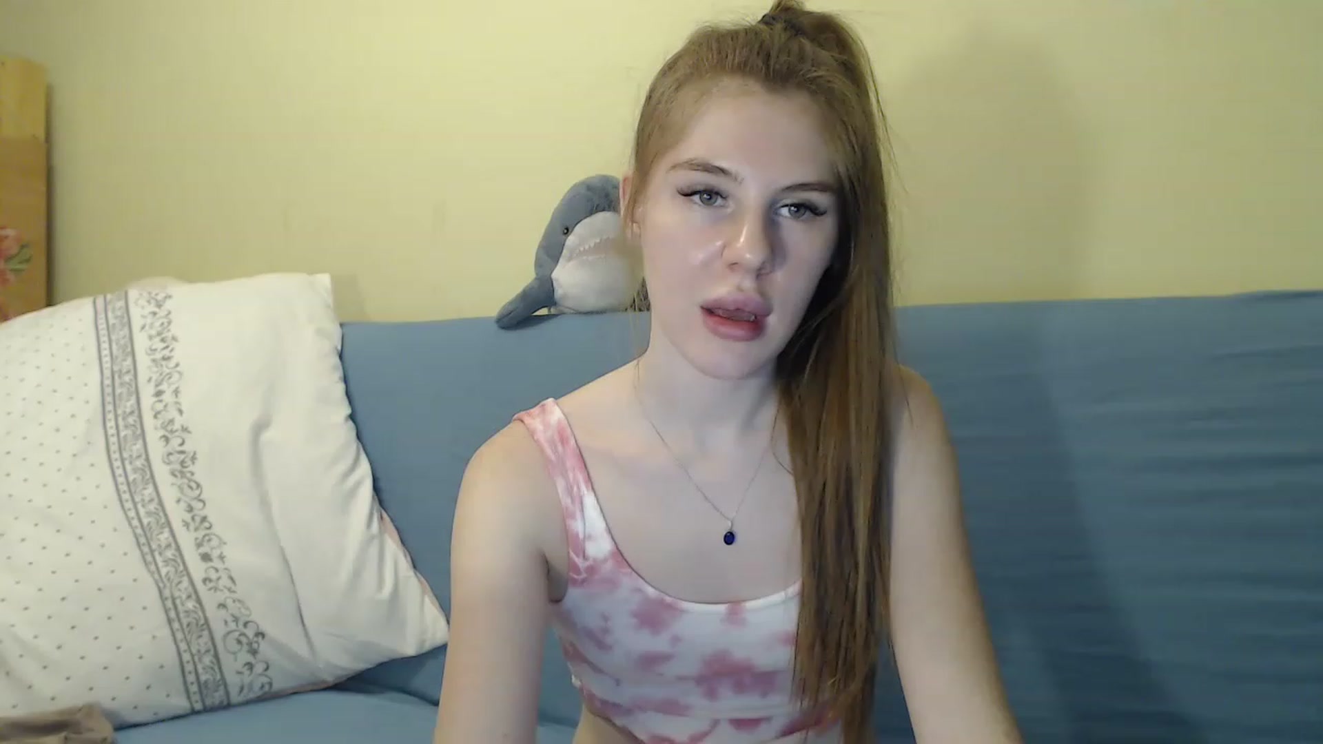 Gallery image thumbnail from Vesnyshka's myfreecams stream on, 02/17/2023, 19:59 image 1 of 20