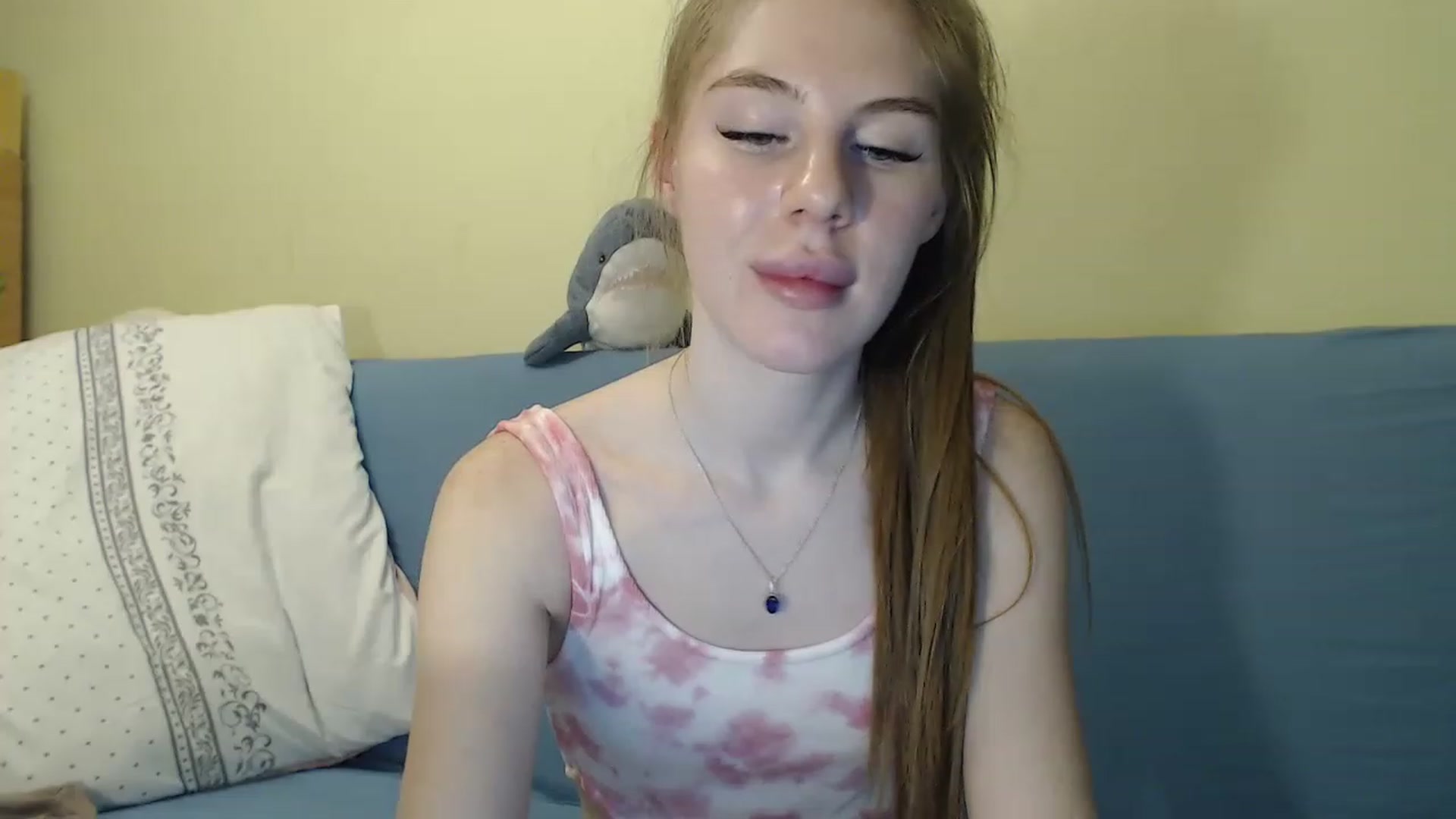 Gallery image thumbnail from Vesnyshka's myfreecams stream on, 02/17/2023, 19:59 image 6 of 20