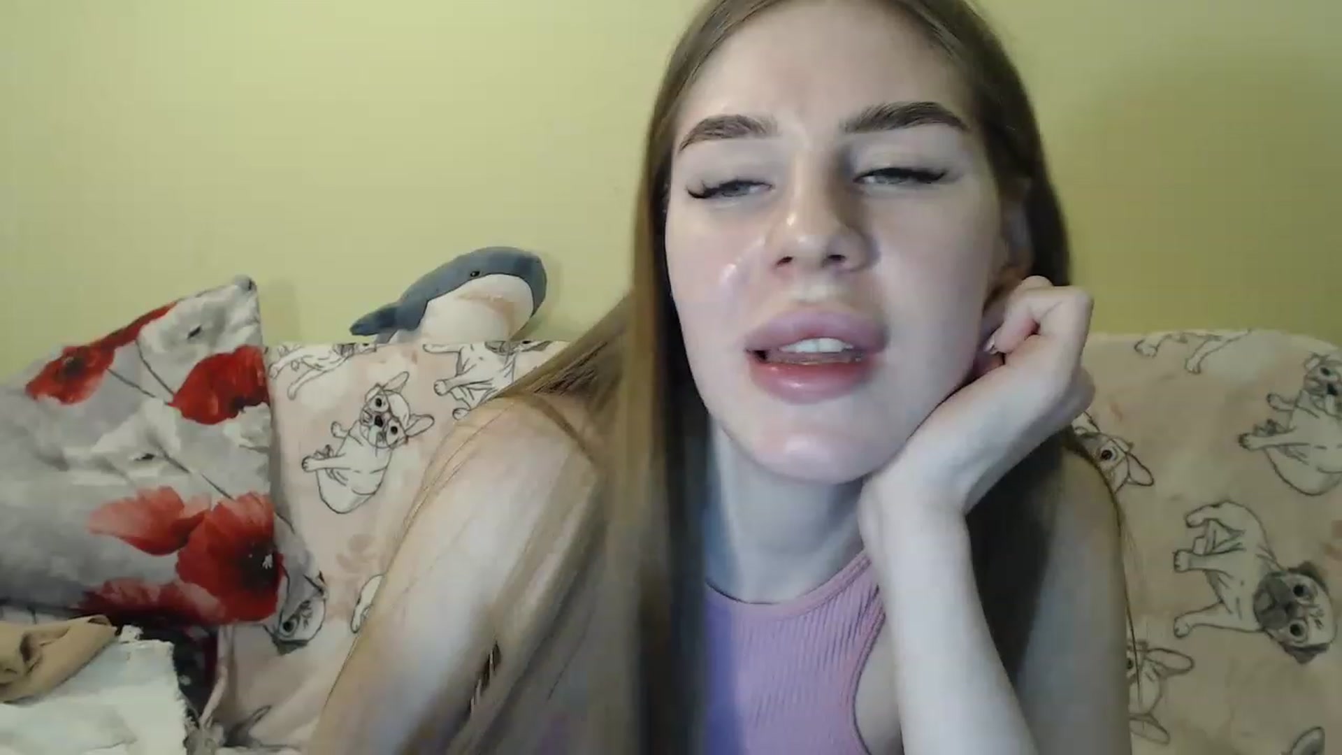 Gallery image thumbnail from Vesnyshka's myfreecams stream on, 03/01/2023, 18:59 image 12 of 20