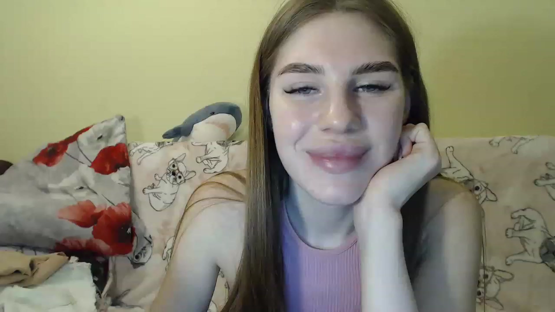 Gallery image thumbnail from Vesnyshka's myfreecams stream on, 03/01/2023, 18:59 image 6 of 20
