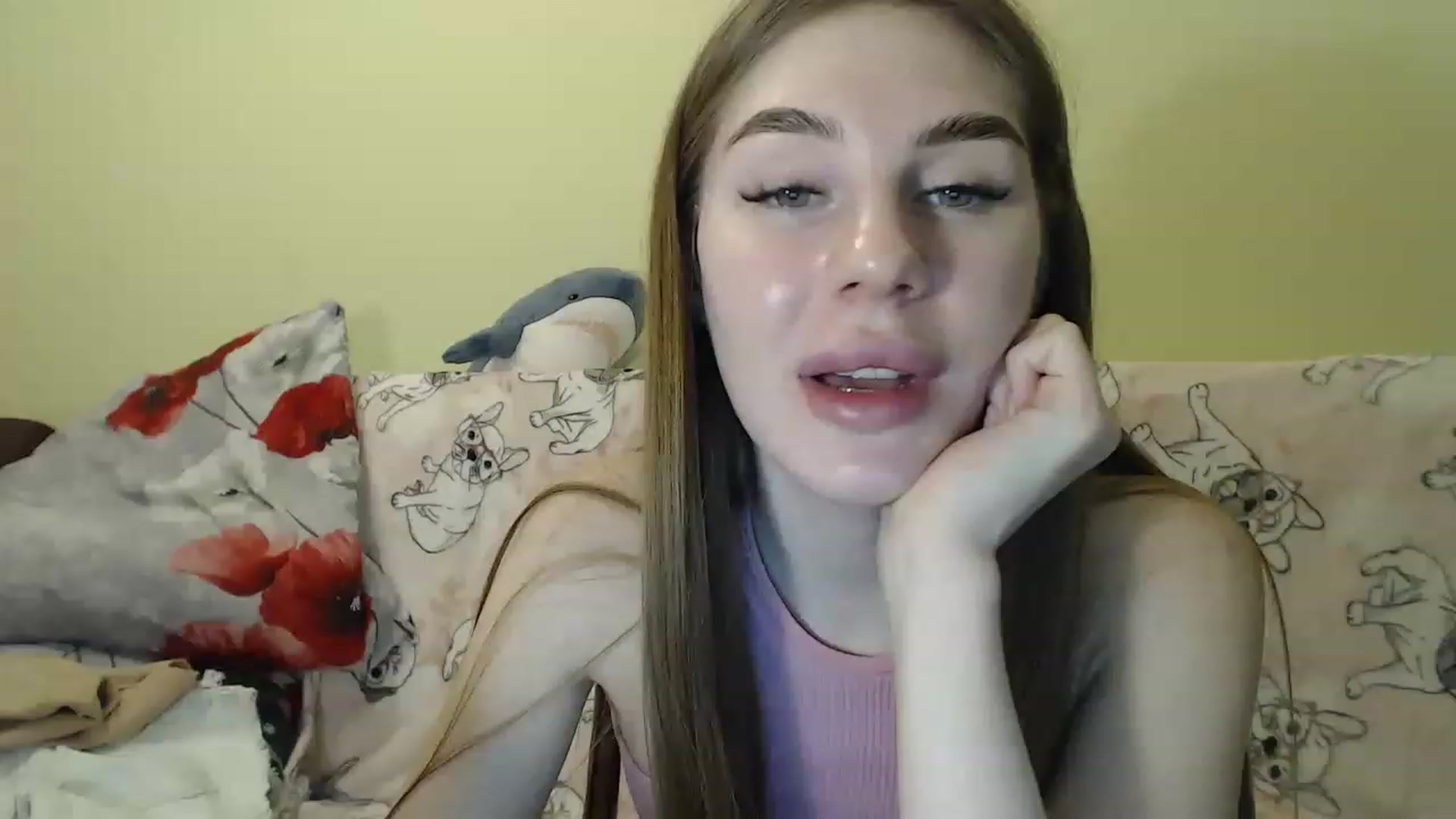 Gallery image thumbnail from Vesnyshka's myfreecams stream on, 03/01/2023, 18:59 image 7 of 20