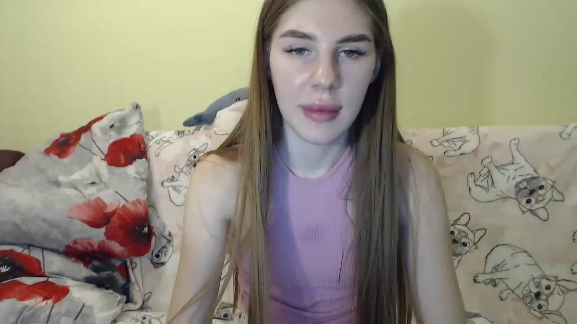 Gallery image thumbnail from Vesnyshka's myfreecams stream on, 03/01/2023, 20:33 image 4 of 20