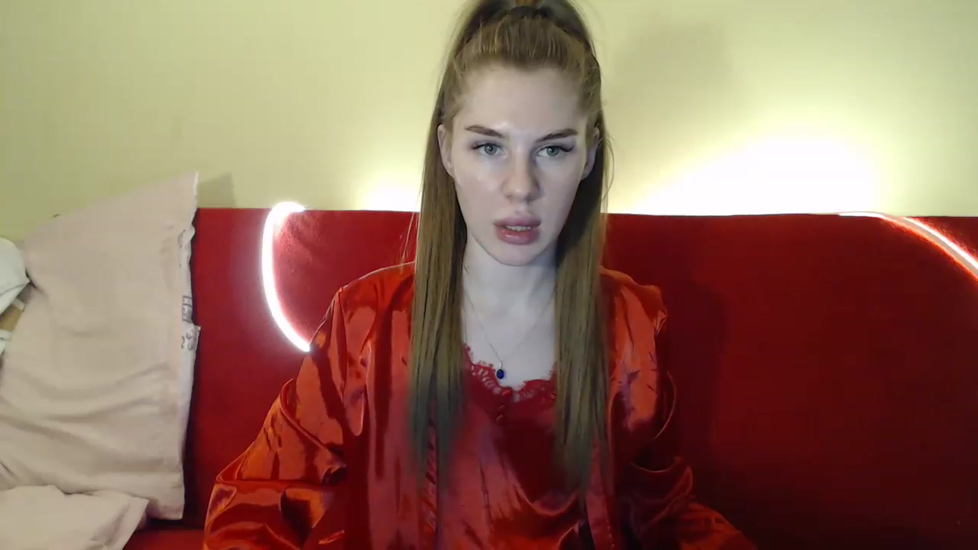 Gallery image thumbnail from Vesnyshka's myfreecams stream on, 03/16/2023, 20:43 image 16 of 20