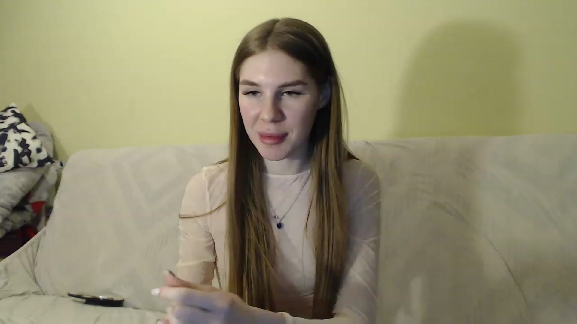 Gallery image thumbnail from Vesnyshka's myfreecams stream on, 03/19/2023, 19:57 image 14 of 20
