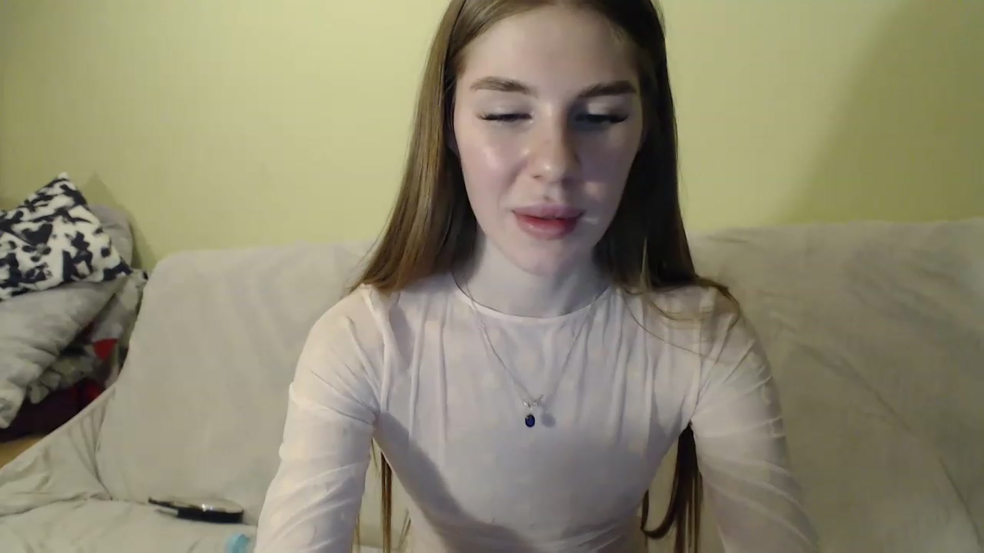 Gallery image thumbnail from Vesnyshka's myfreecams stream on, 03/19/2023, 19:57 image 11 of 20