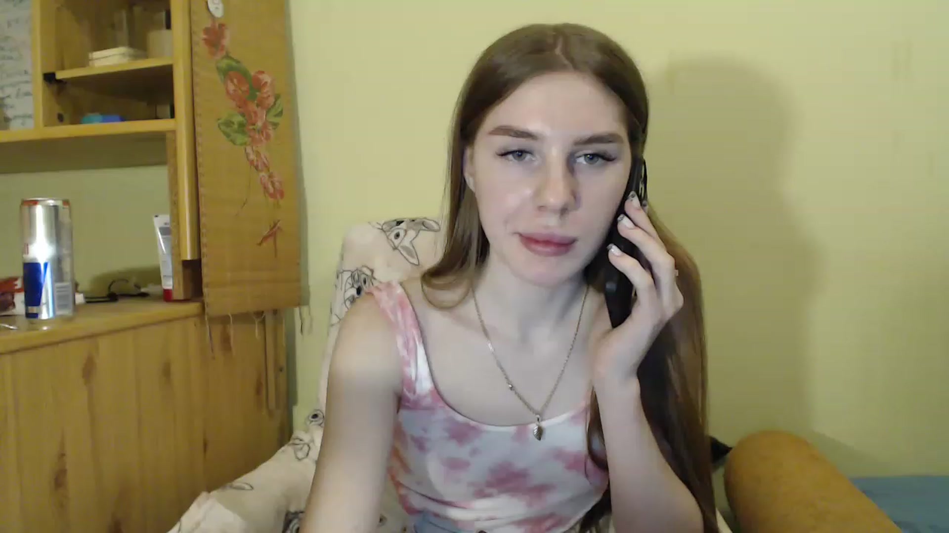 Gallery image thumbnail from Vesnyshka's myfreecams stream on, 03/22/2023, 18:27 image 11 of 20