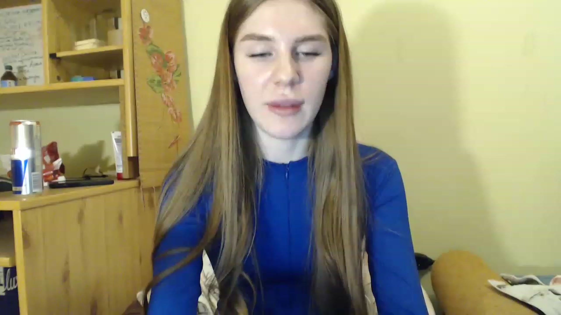 Gallery image thumbnail from Vesnyshka's myfreecams stream on, 03/22/2023, 18:27 image 16 of 20