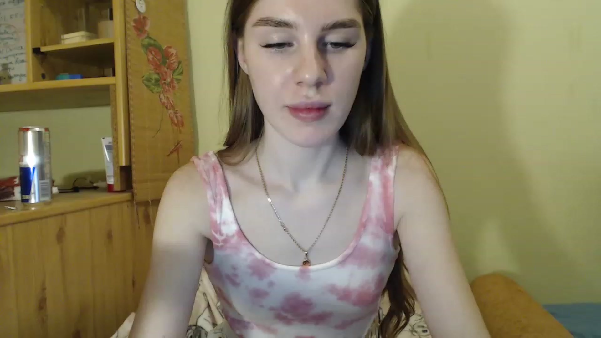 Gallery image thumbnail from Vesnyshka's myfreecams stream on, 03/22/2023, 18:27 image 10 of 20